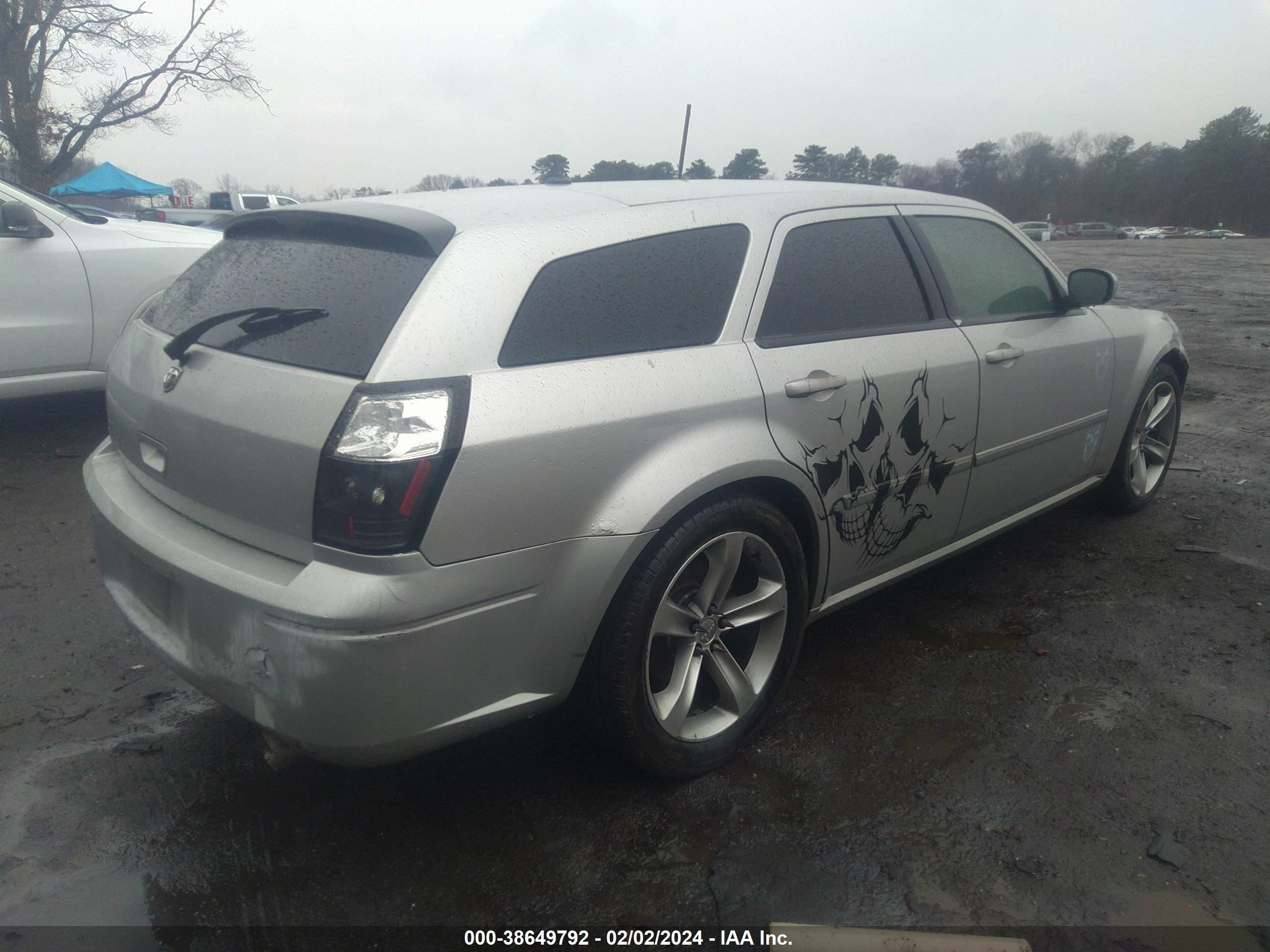 Photo 3 VIN: 2D4FV47V07H819202 - DODGE MAGNUM 