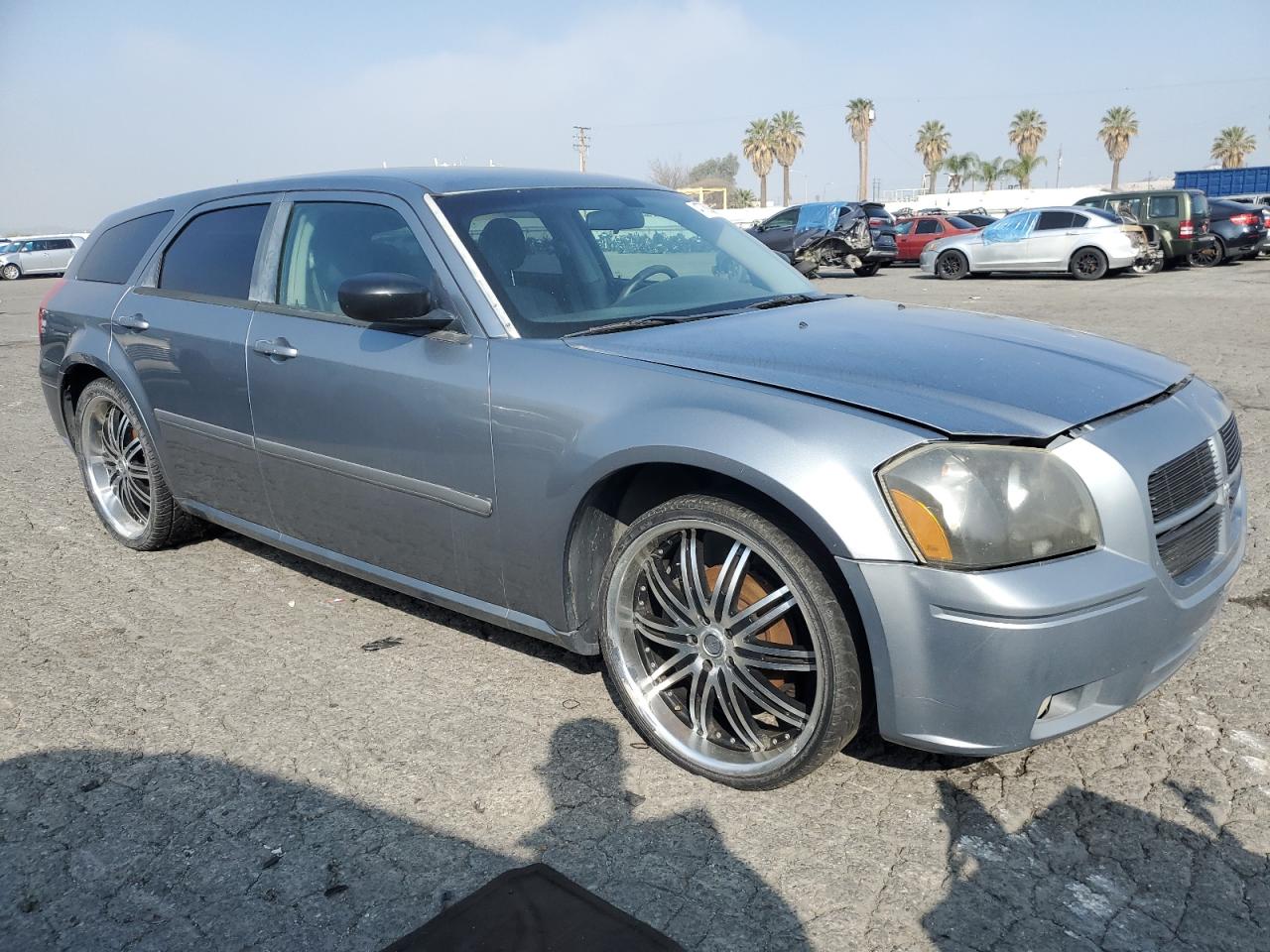 Photo 3 VIN: 2D4FV47V16H359384 - DODGE MAGNUM 