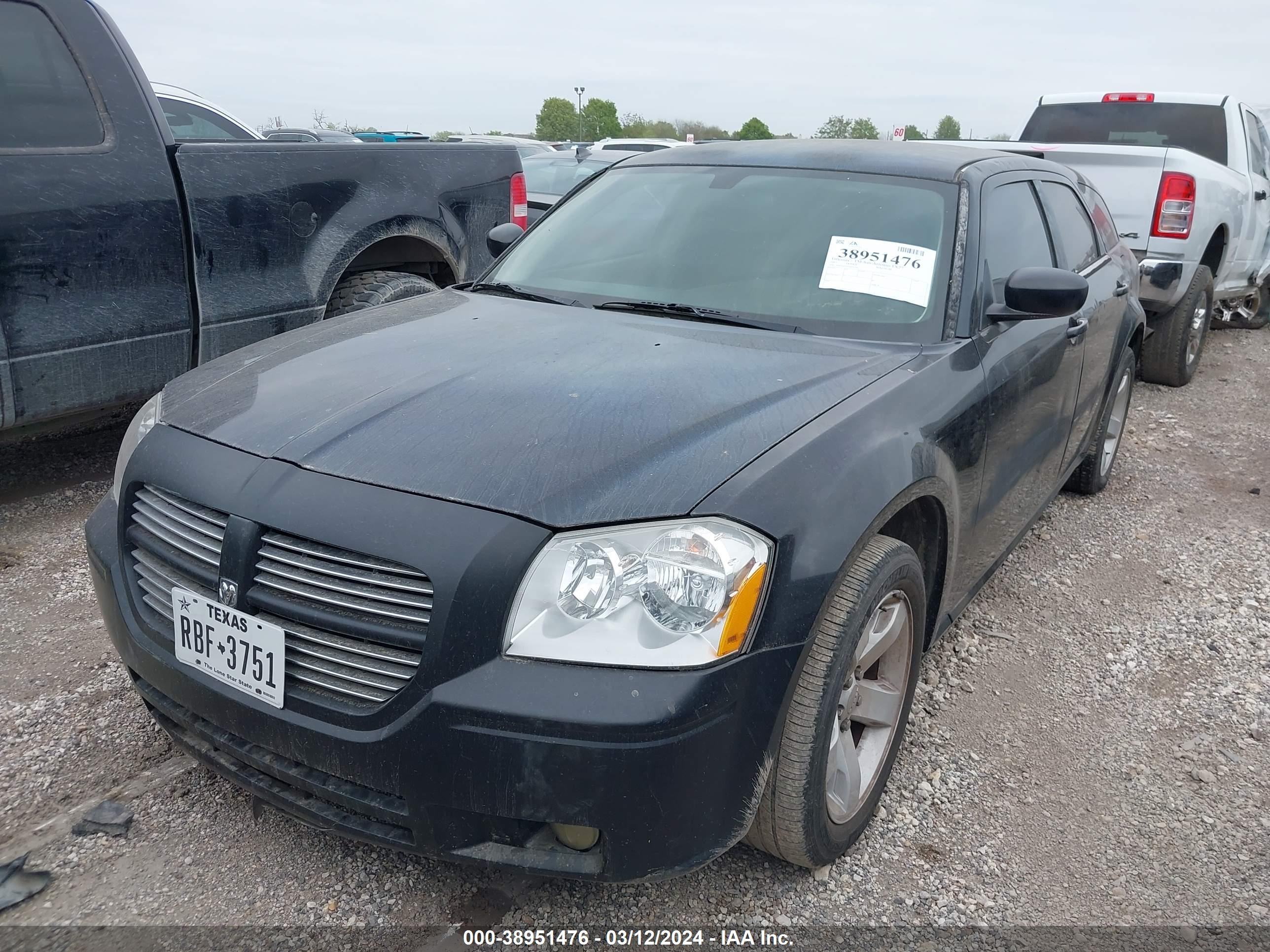 Photo 1 VIN: 2D4FV47V17H622703 - DODGE MAGNUM 