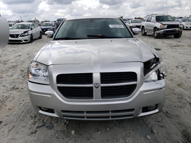 Photo 4 VIN: 2D4FV47V17H837725 - DODGE MAGNUM 