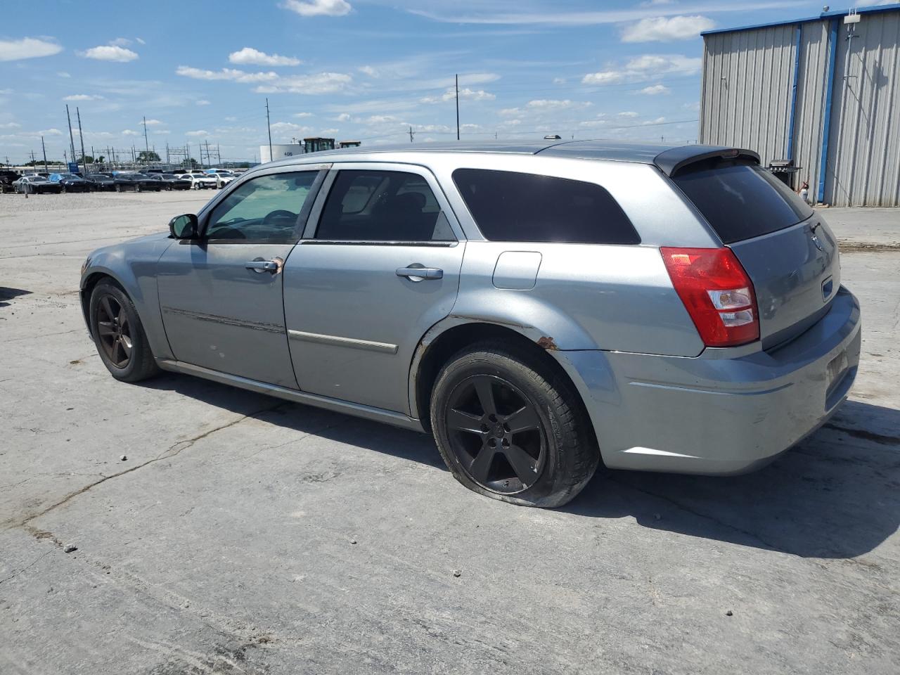 Photo 1 VIN: 2D4FV47V27H756717 - DODGE MAGNUM 