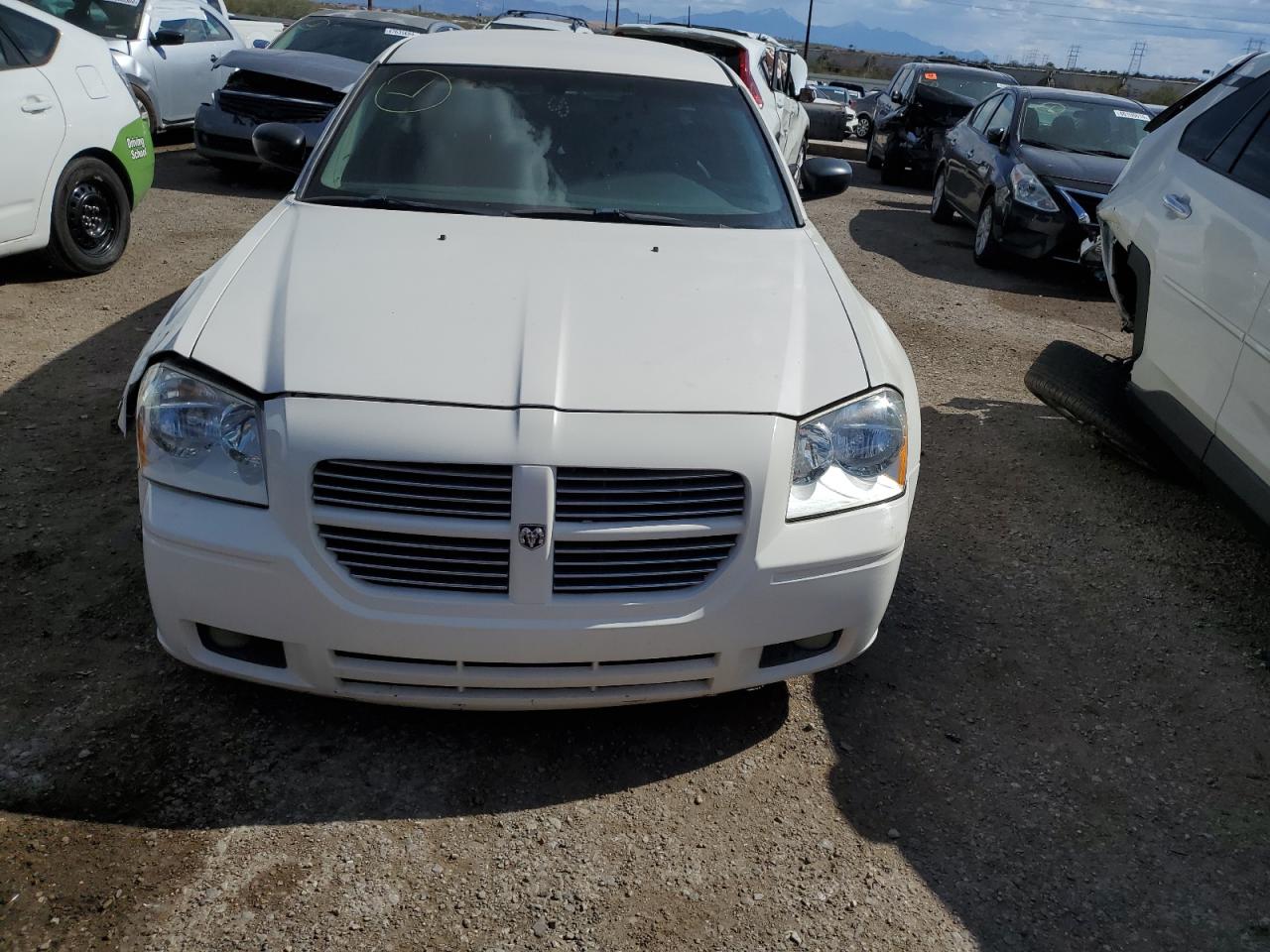 Photo 4 VIN: 2D4FV47V27H894919 - DODGE MAGNUM 