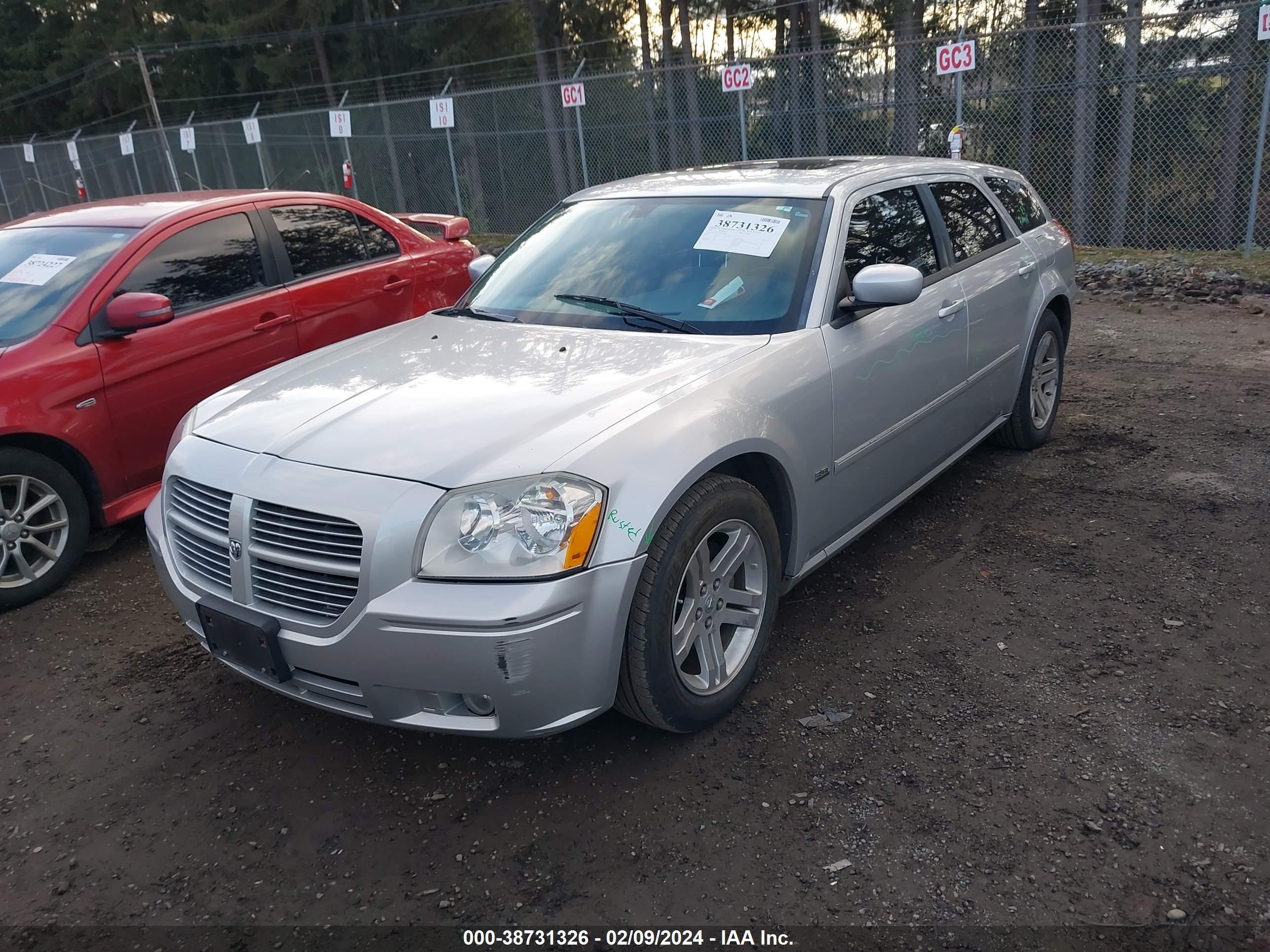 Photo 1 VIN: 2D4FV47V36H126168 - DODGE MAGNUM 