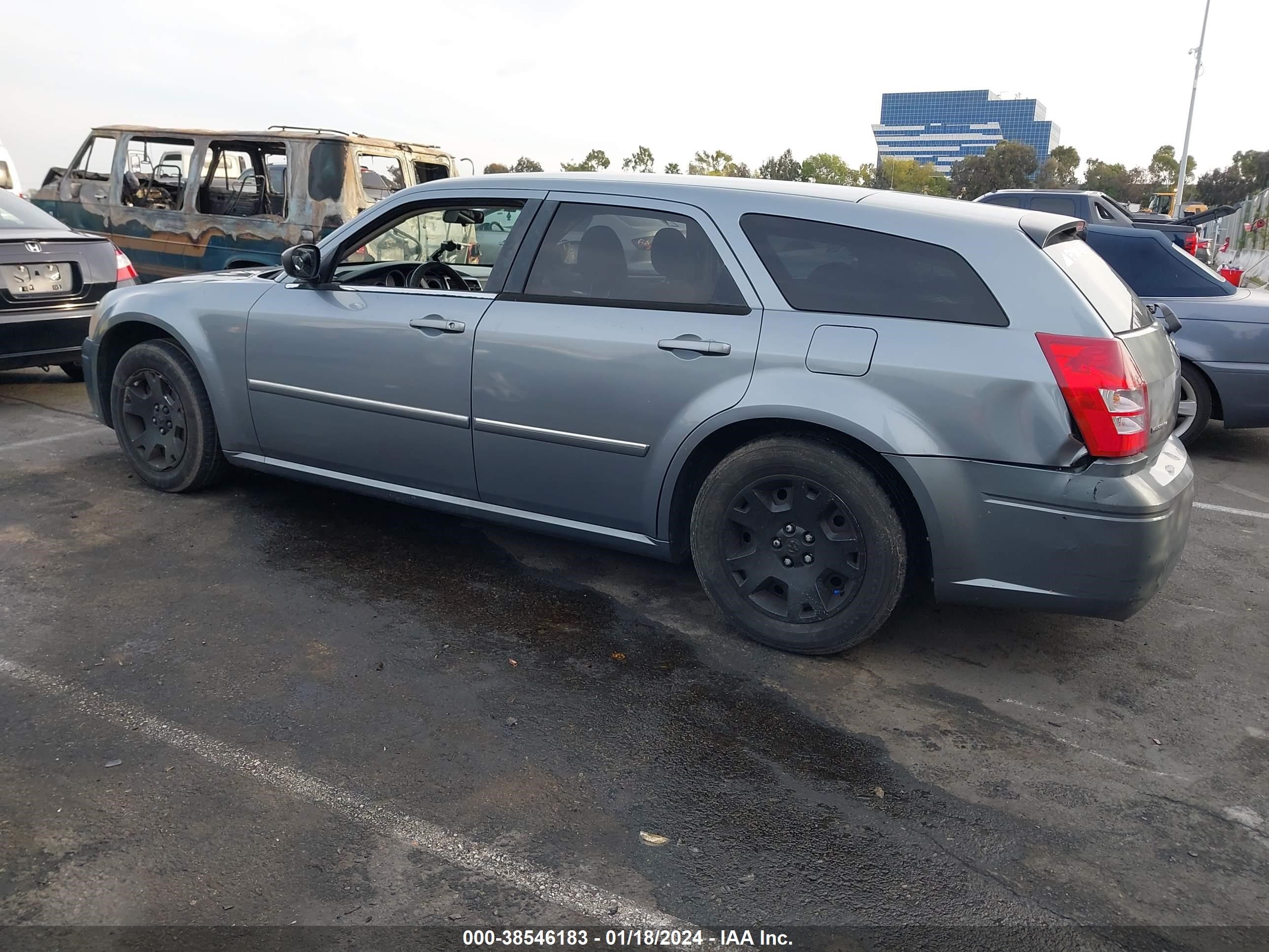 Photo 13 VIN: 2D4FV47V37H622332 - DODGE MAGNUM 