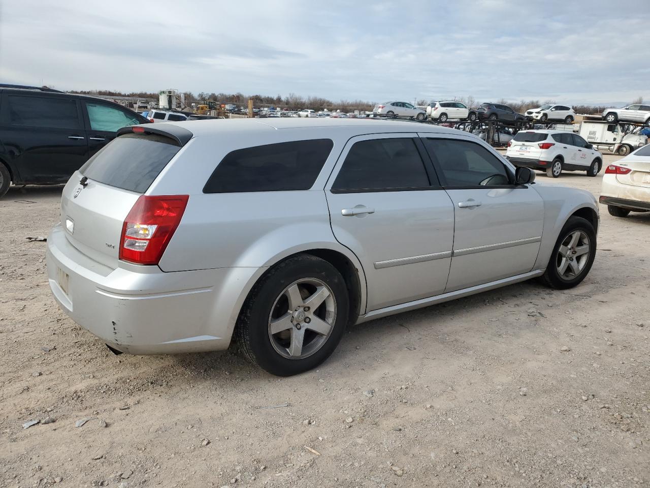 Photo 2 VIN: 2D4FV47V37H842778 - DODGE MAGNUM 