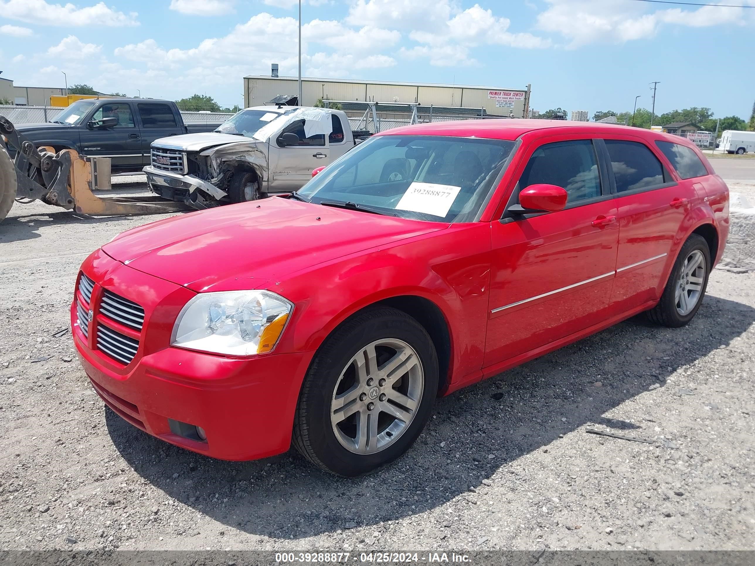 Photo 1 VIN: 2D4FV47V47H852977 - DODGE MAGNUM 