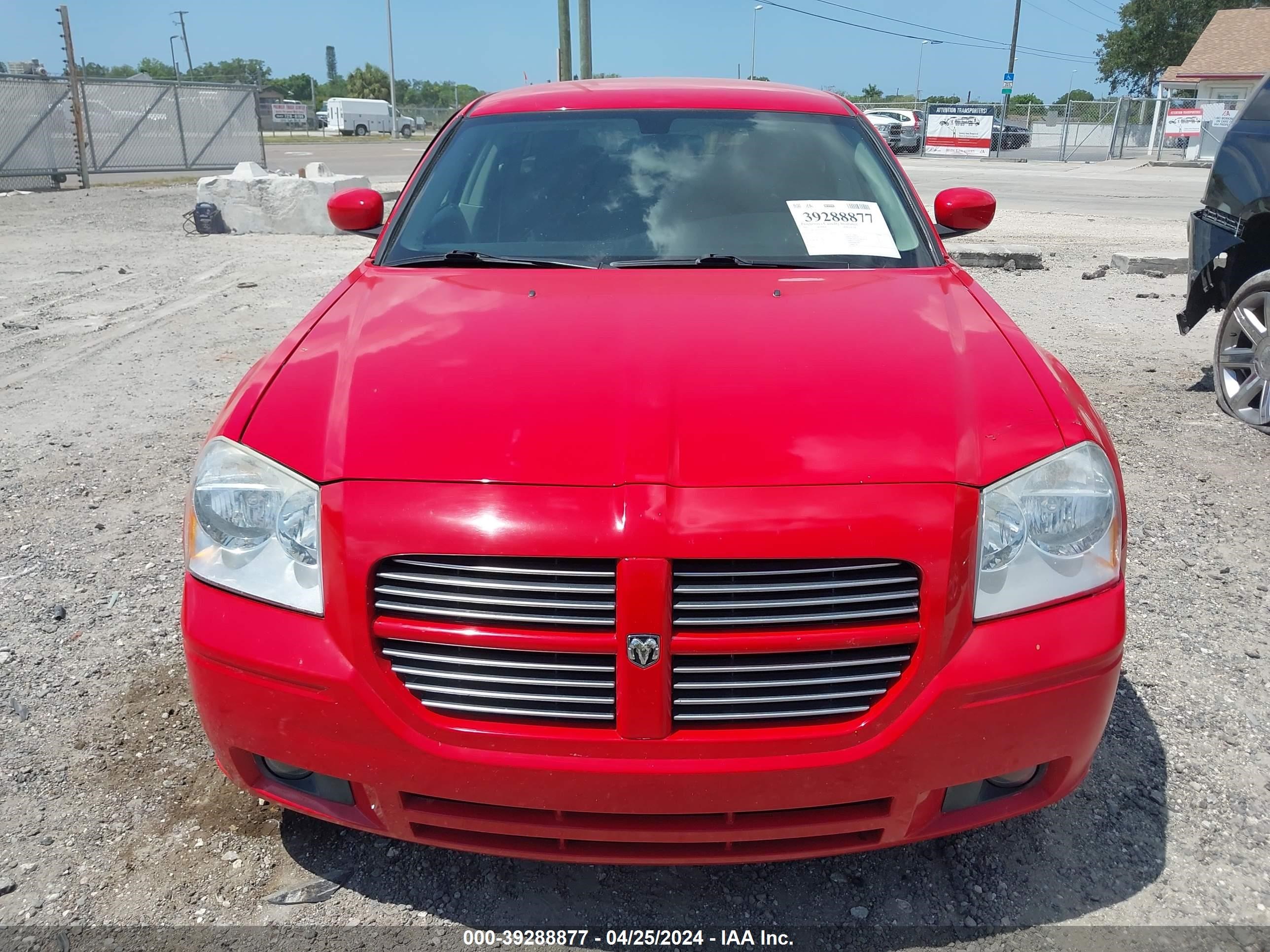 Photo 11 VIN: 2D4FV47V47H852977 - DODGE MAGNUM 