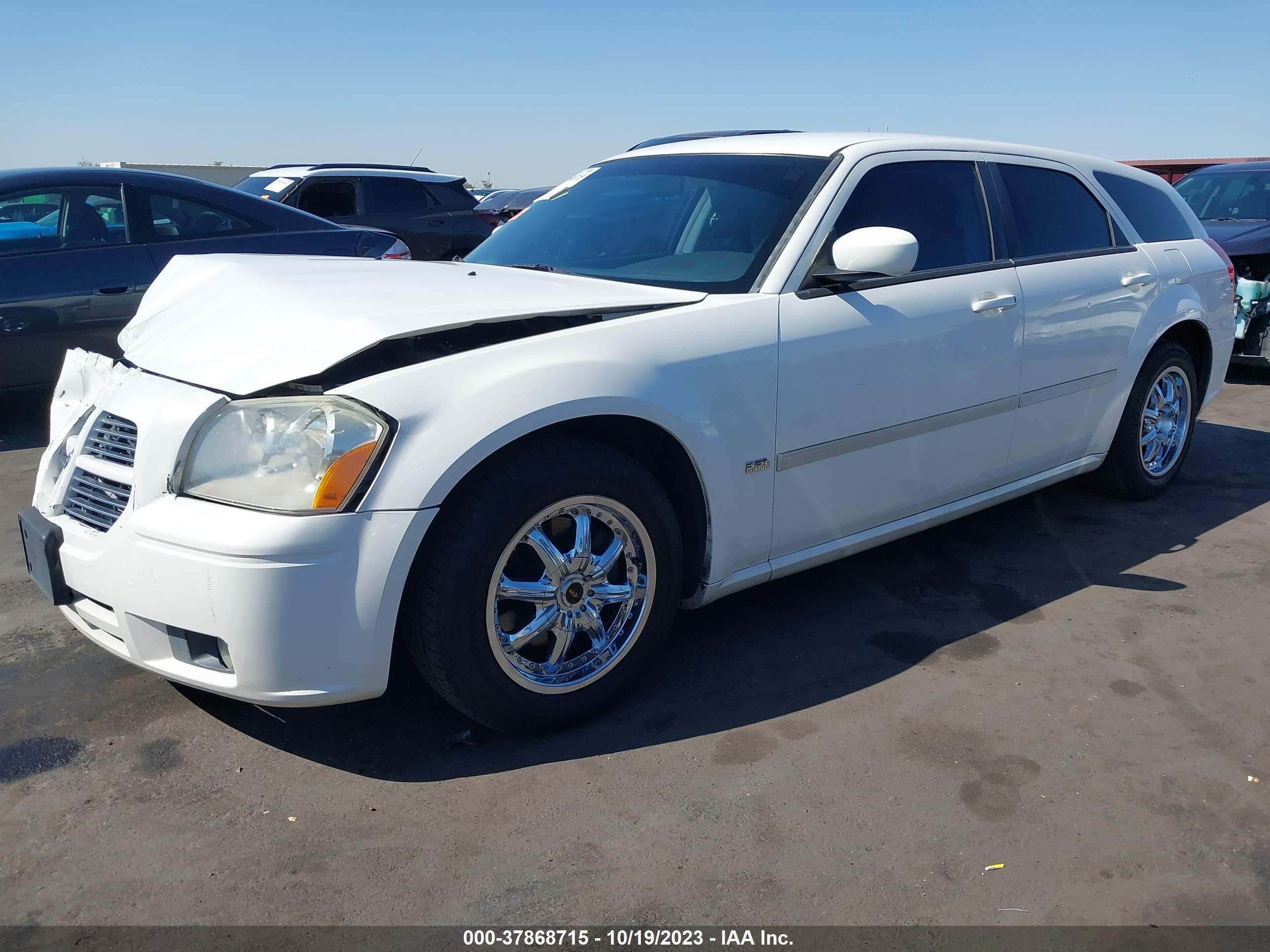 Photo 1 VIN: 2D4FV47V57H641013 - DODGE MAGNUM 