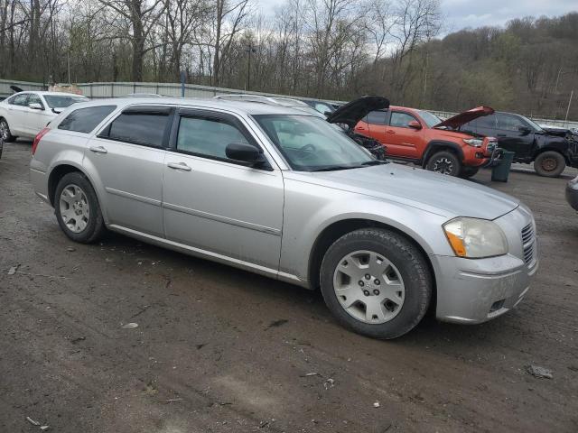 Photo 3 VIN: 2D4FV47V57H713439 - DODGE MAGNUM 