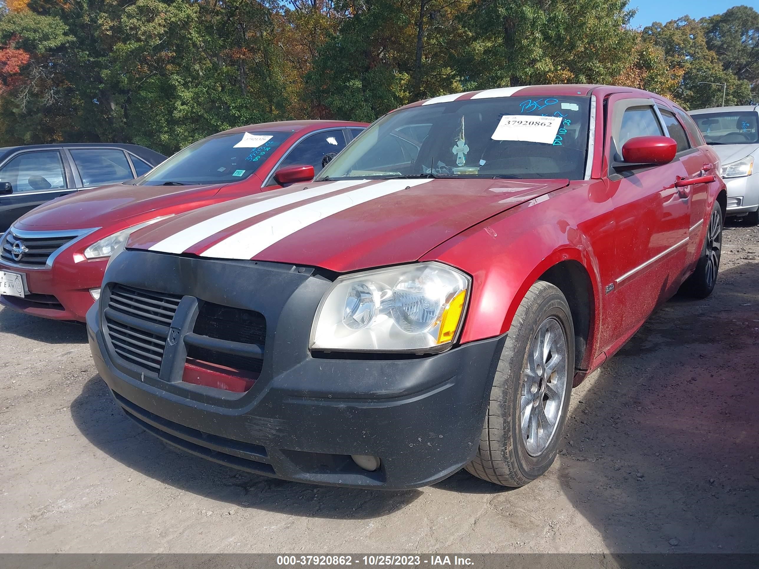 Photo 5 VIN: 2D4FV47VX6H539365 - DODGE MAGNUM 