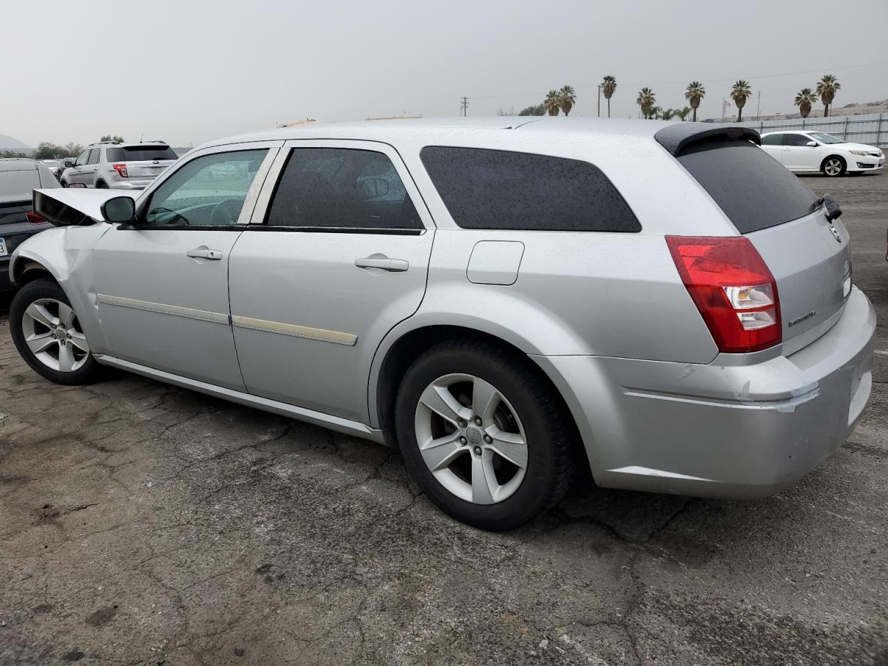 Photo 1 VIN: 2D4FV48T95H160711 - DODGE MAGNUM 