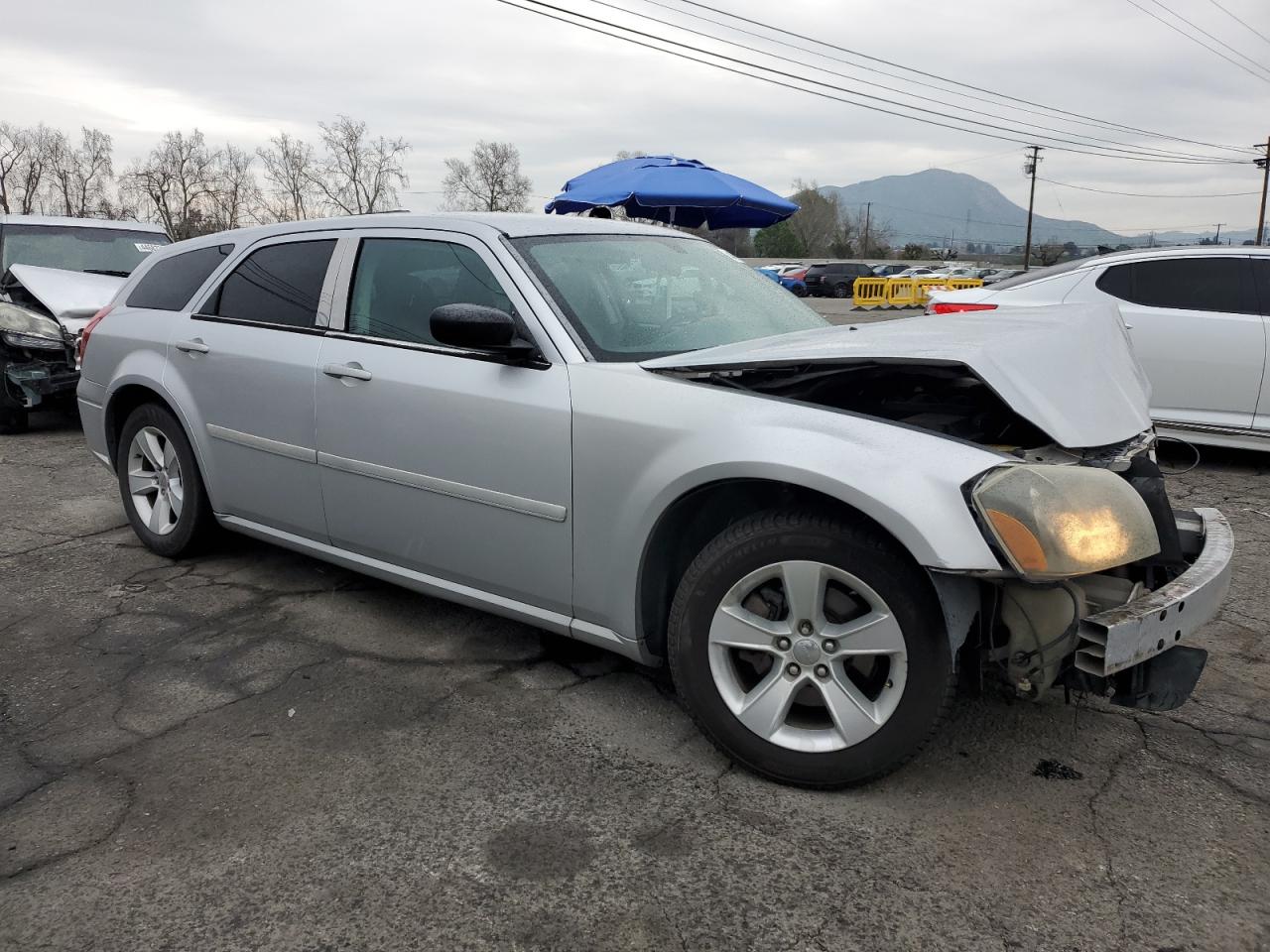 Photo 3 VIN: 2D4FV48T95H160711 - DODGE MAGNUM 