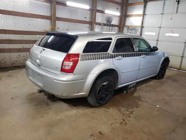 Photo 2 VIN: 2D4FV48V35H166067 - DODGE MAGNUM SXT 