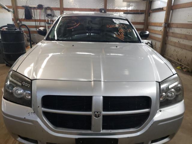 Photo 4 VIN: 2D4FV48V35H166067 - DODGE MAGNUM SXT 