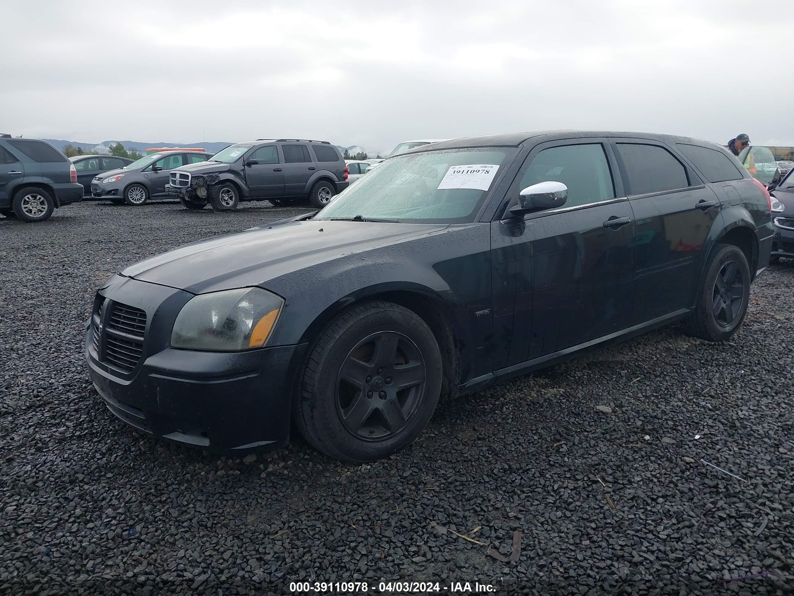 Photo 1 VIN: 2D4FV48V45H579177 - DODGE MAGNUM 