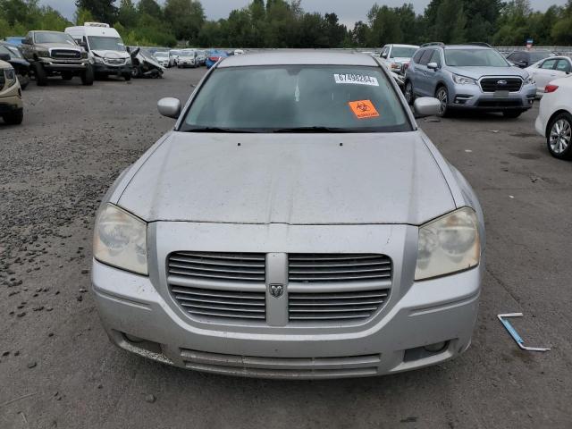 Photo 4 VIN: 2D4FV48V65H683993 - DODGE MAGNUM SXT 