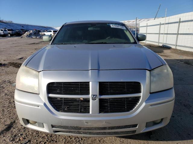 Photo 4 VIN: 2D4FV48V75H647942 - DODGE MAGNUM 