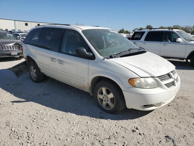 Photo 3 VIN: 2D4GP24R15R388533 - DODGE CARAVAN 