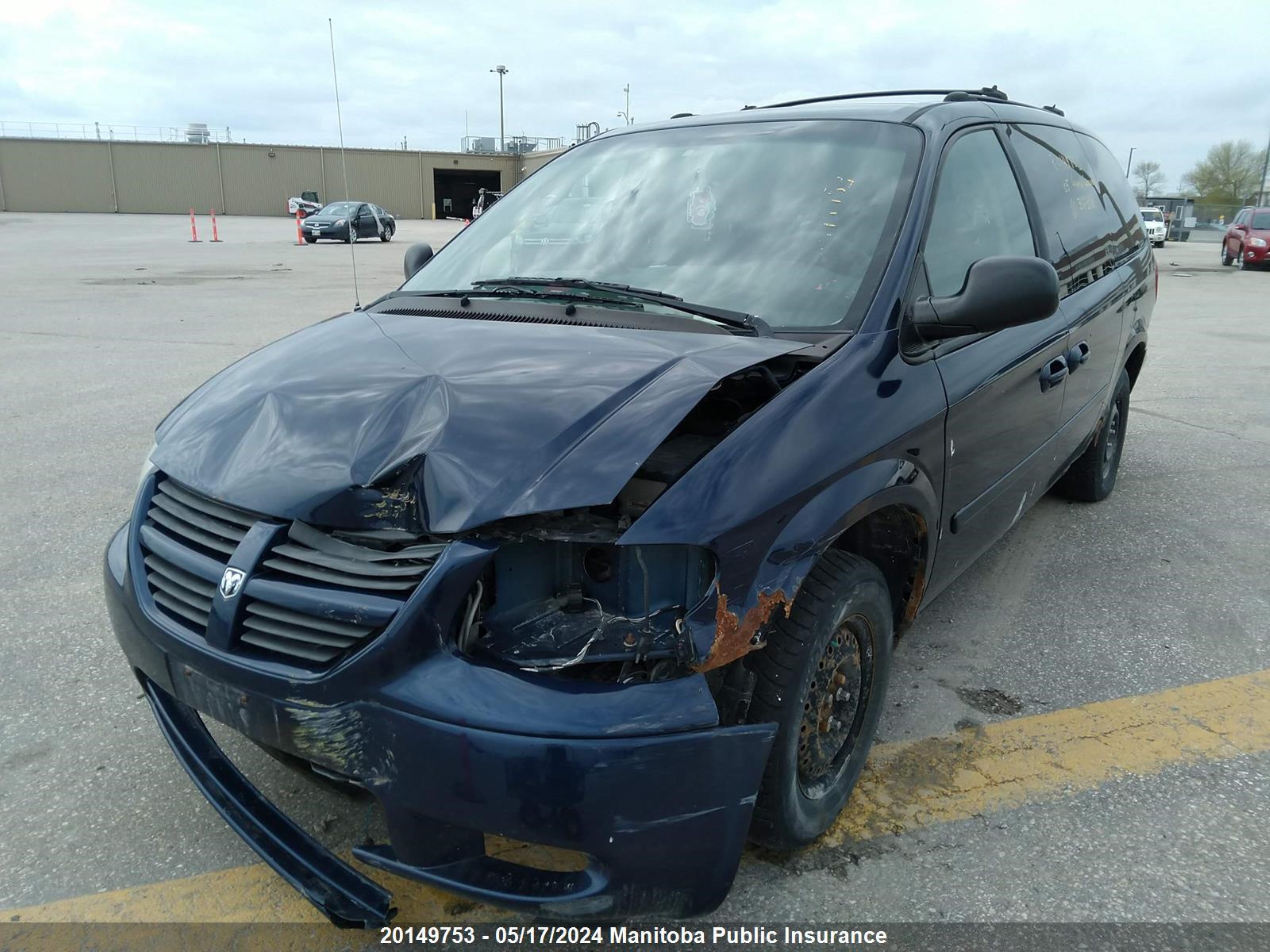 Photo 1 VIN: 2D4GP24R45R312398 - DODGE CARAVAN 