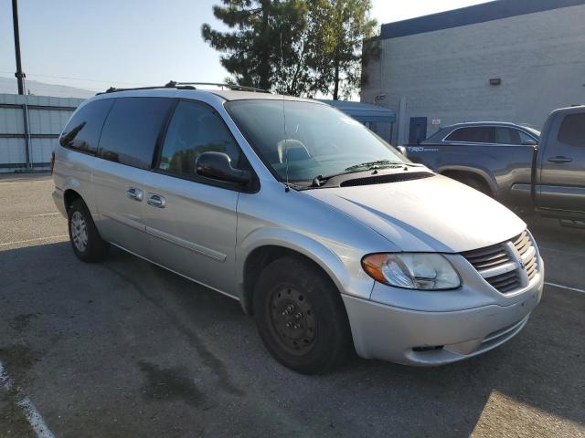 Photo 3 VIN: 2D4GP24R95R172400 - DODGE CARAVAN 