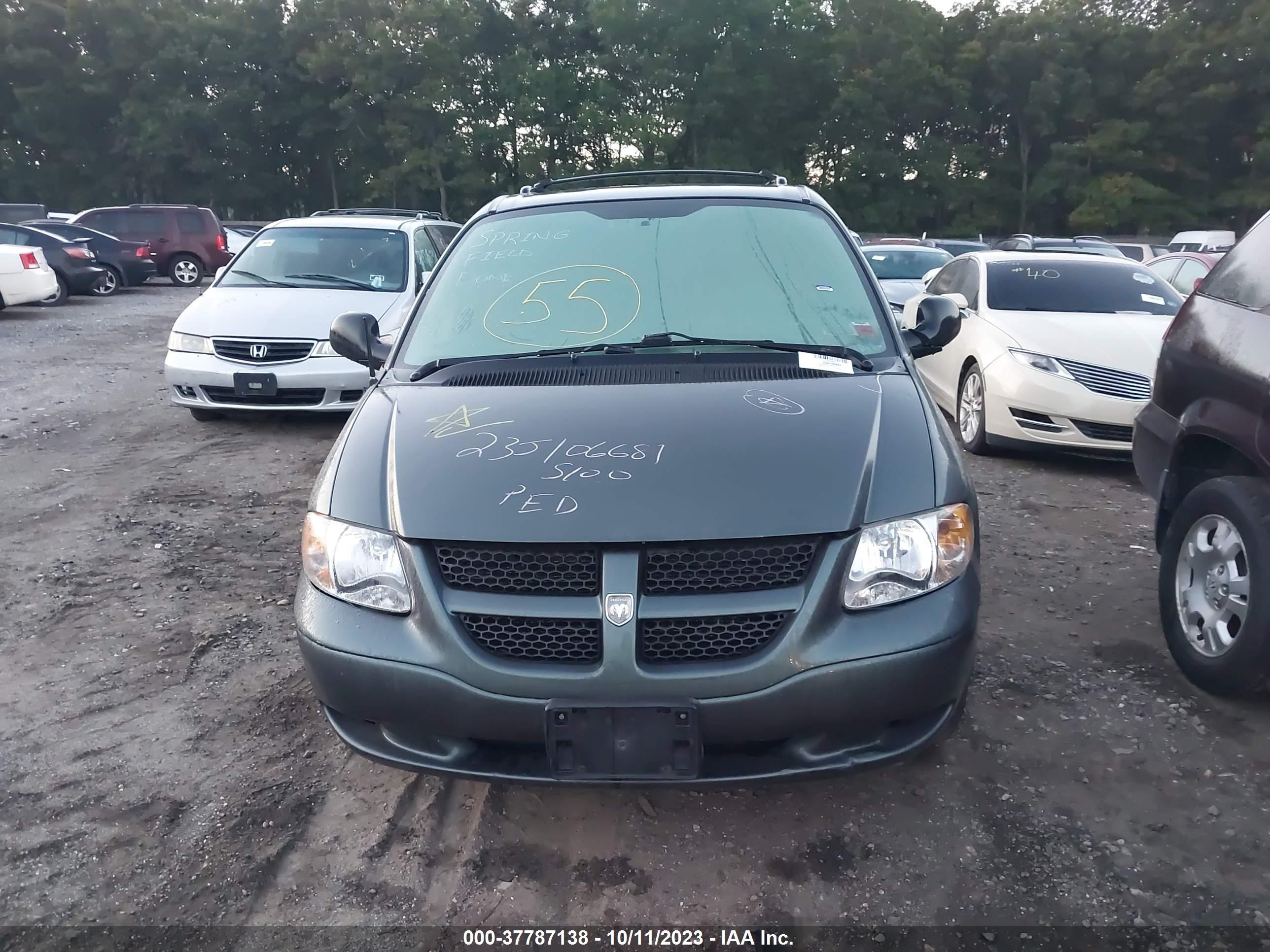 Photo 5 VIN: 2D4GP44323R117887 - DODGE CARAVAN 