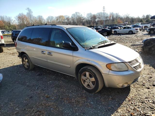 Photo 3 VIN: 2D4GP44L05R172521 - DODGE CARAVAN 