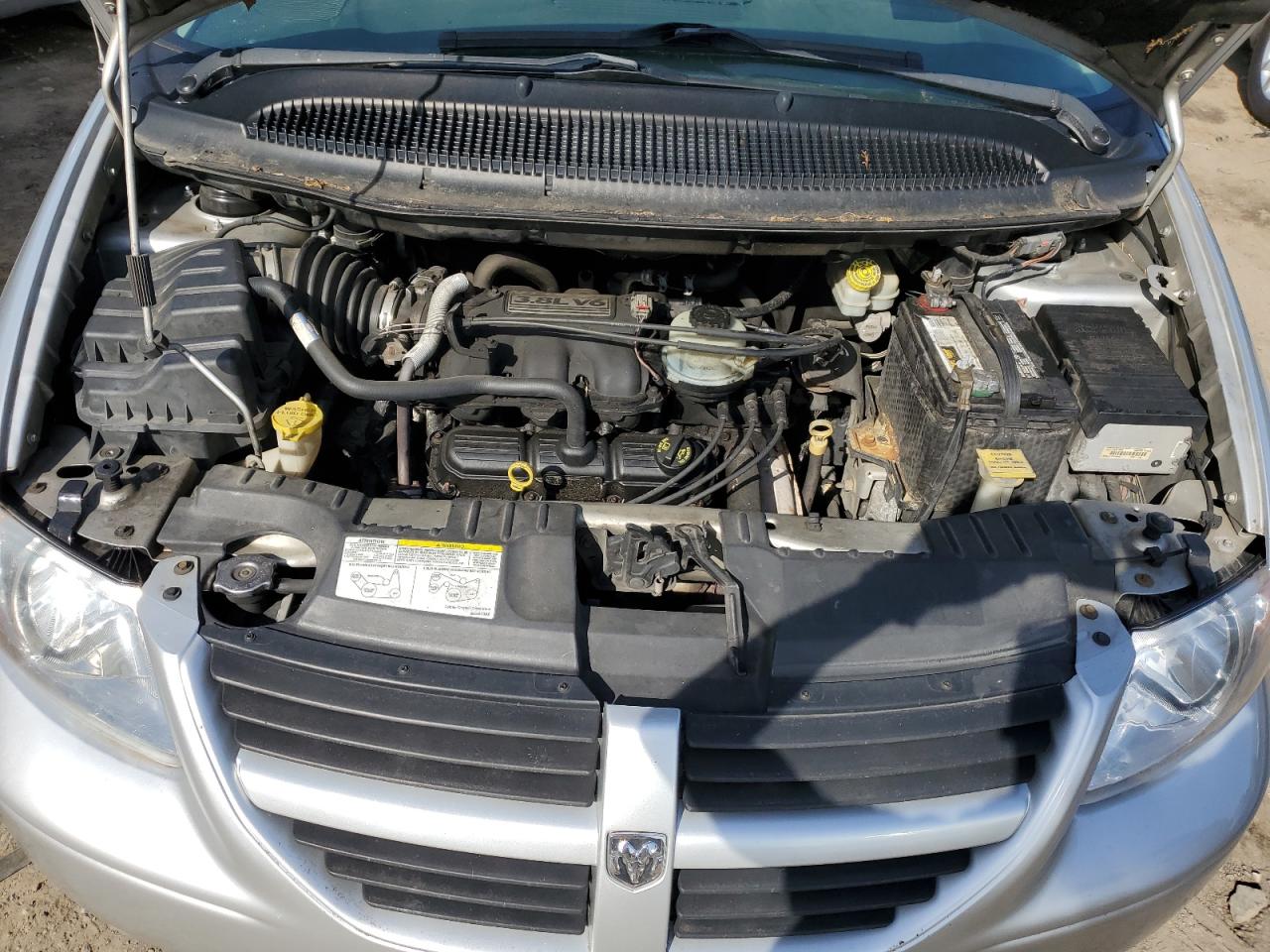 Photo 11 VIN: 2D4GP44L06R603196 - DODGE CARAVAN 