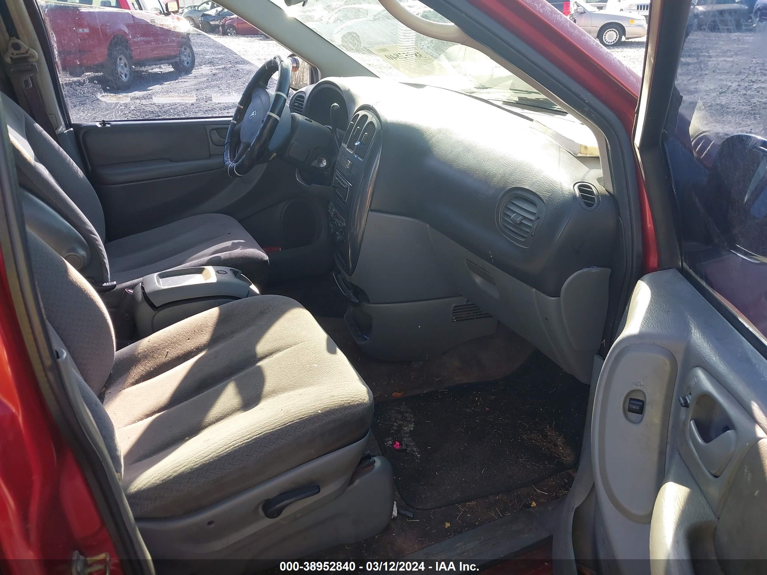 Photo 4 VIN: 2D4GP44L07R101998 - DODGE CARAVAN 