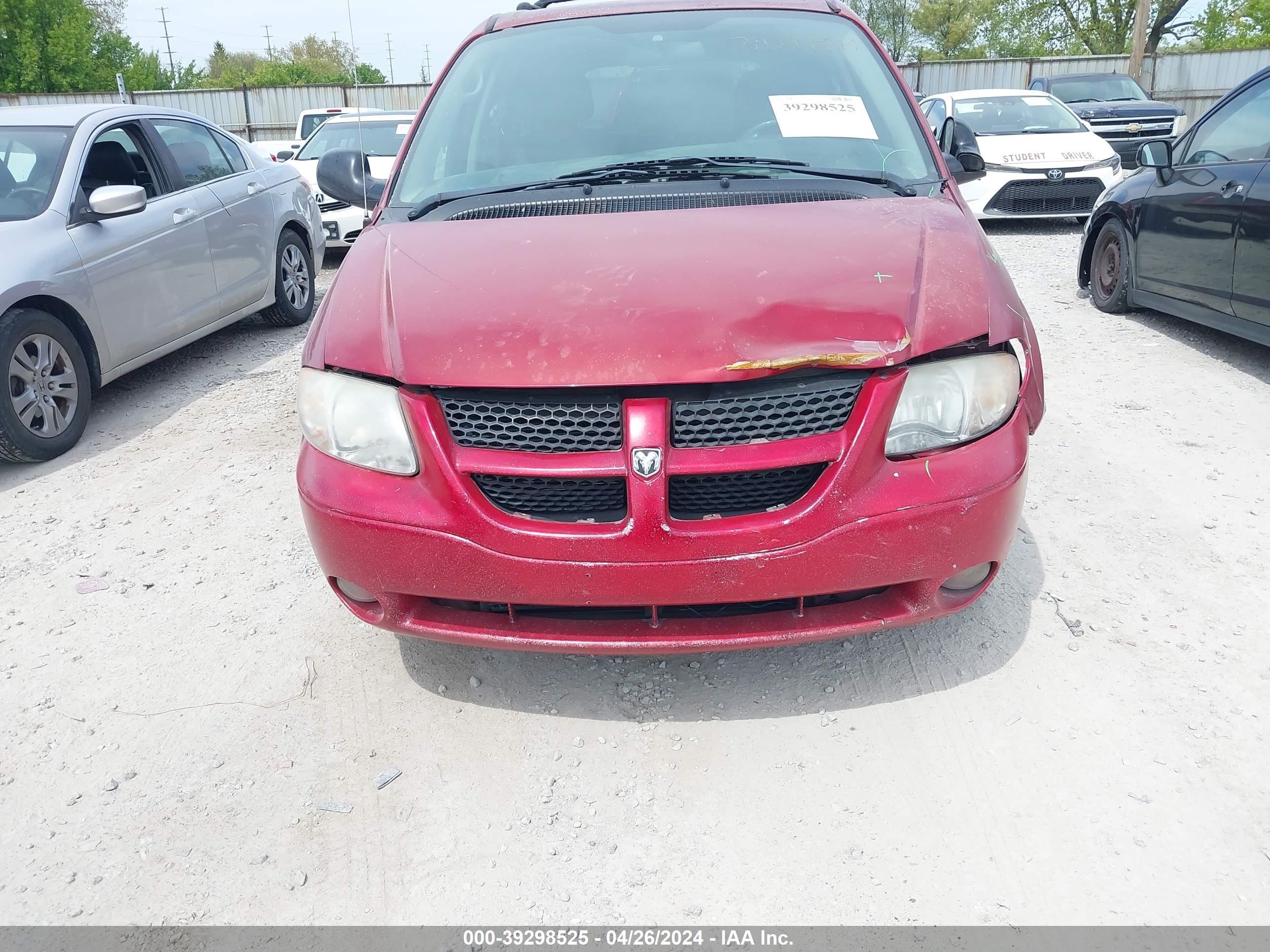 Photo 5 VIN: 2D4GP44L15R464372 - DODGE CARAVAN 