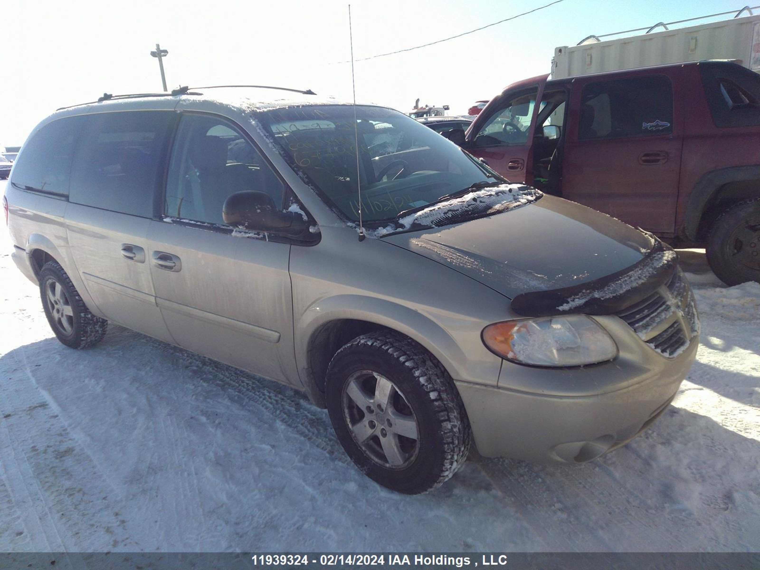 Photo 0 VIN: 2D4GP44L16R677906 - DODGE CARAVAN 