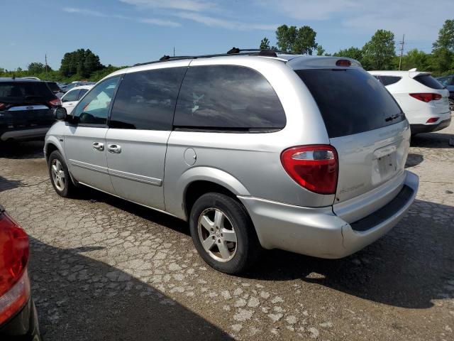 Photo 1 VIN: 2D4GP44L25R288223 - DODGE CARAVAN 