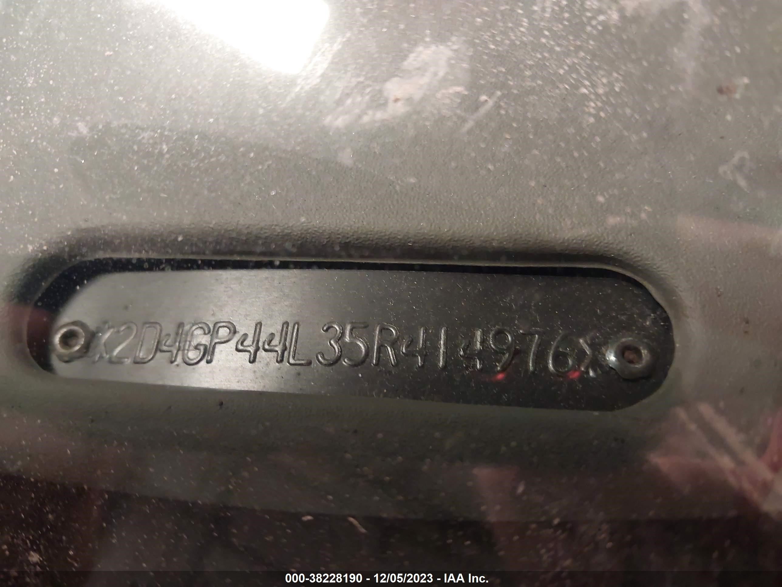 Photo 8 VIN: 2D4GP44L35R414976 - DODGE CARAVAN 