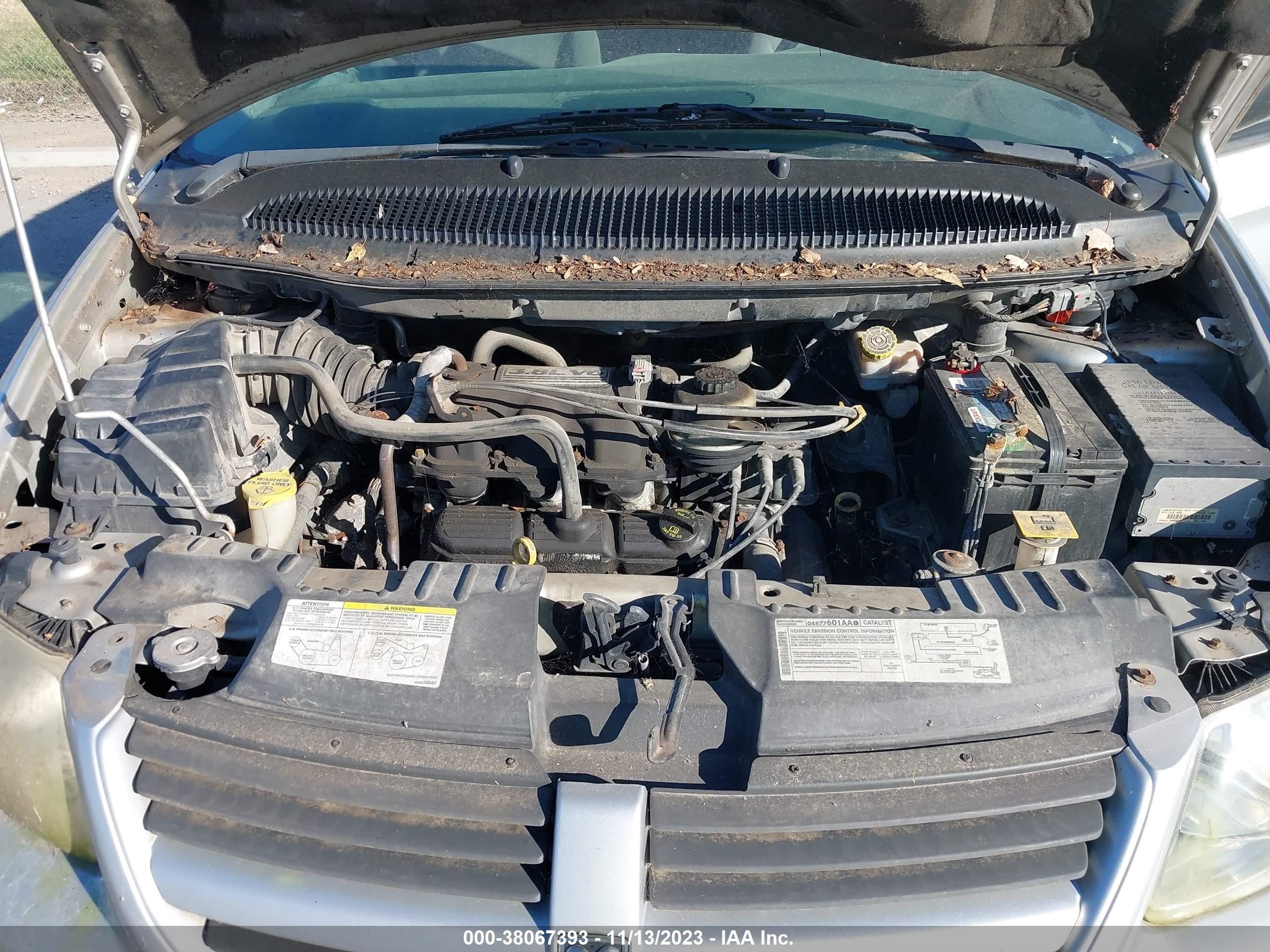 Photo 9 VIN: 2D4GP44L37R105317 - DODGE CARAVAN 