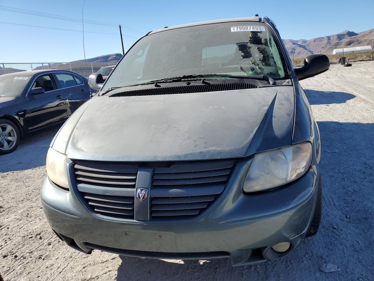 Photo 4 VIN: 2D4GP44L45R371880 - DODGE CARAVAN 