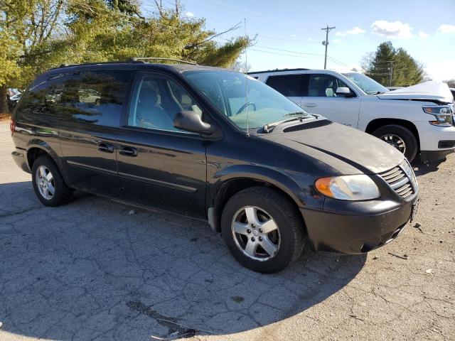 Photo 3 VIN: 2D4GP44L47R118853 - DODGE CARAVAN 