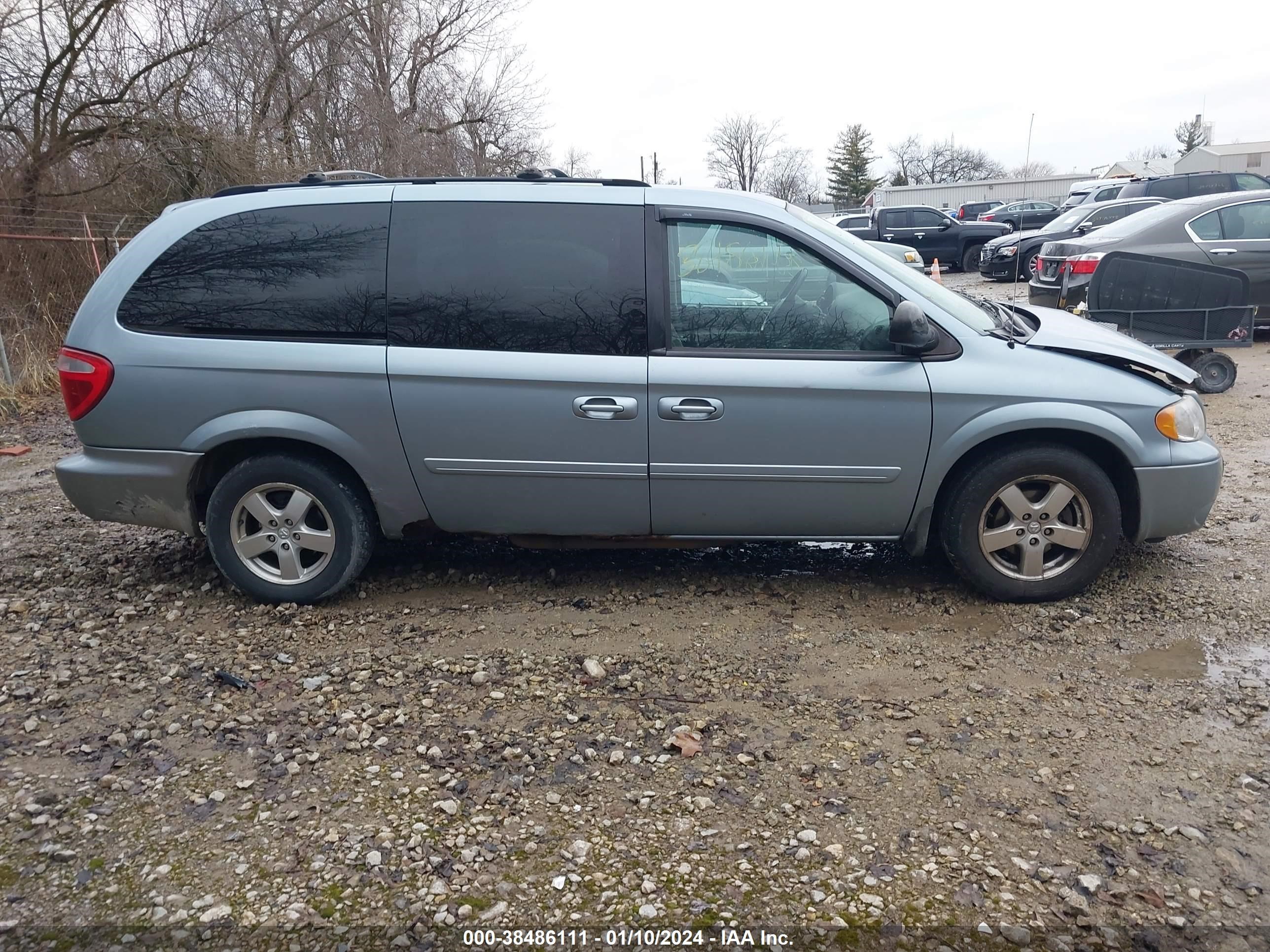 Photo 13 VIN: 2D4GP44L56R788927 - DODGE CARAVAN 