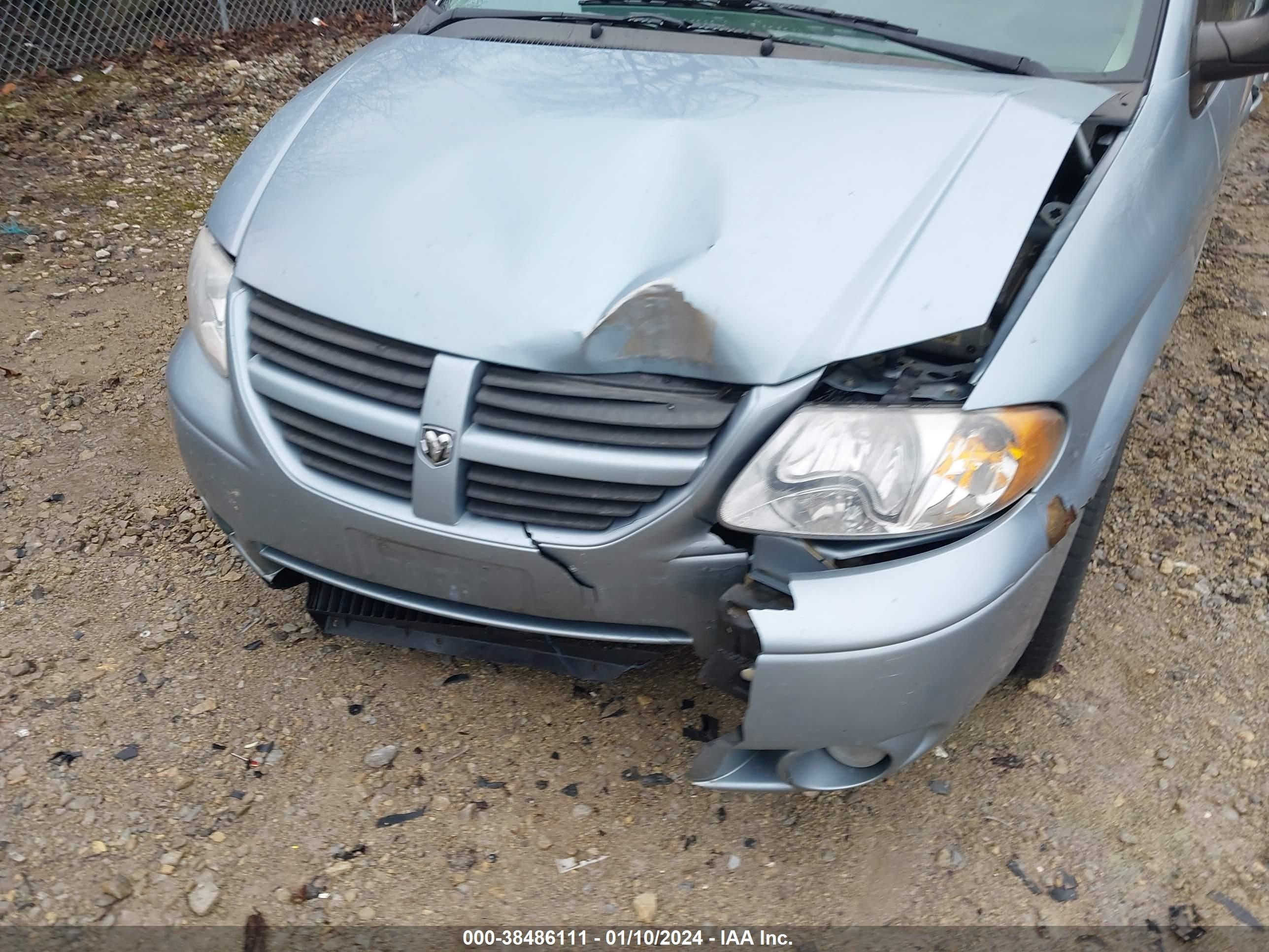 Photo 5 VIN: 2D4GP44L56R788927 - DODGE CARAVAN 