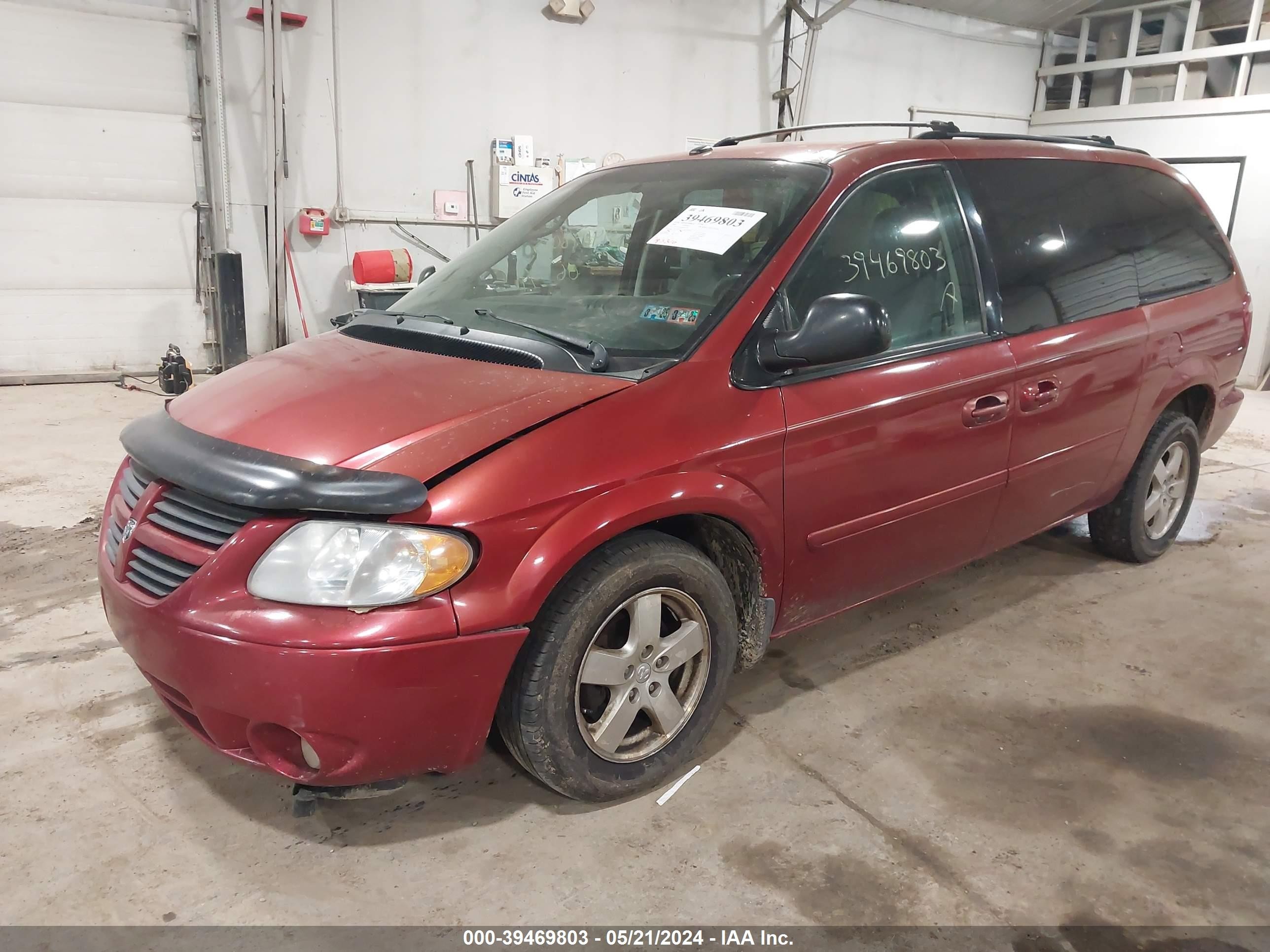 Photo 1 VIN: 2D4GP44L66R855356 - DODGE CARAVAN 