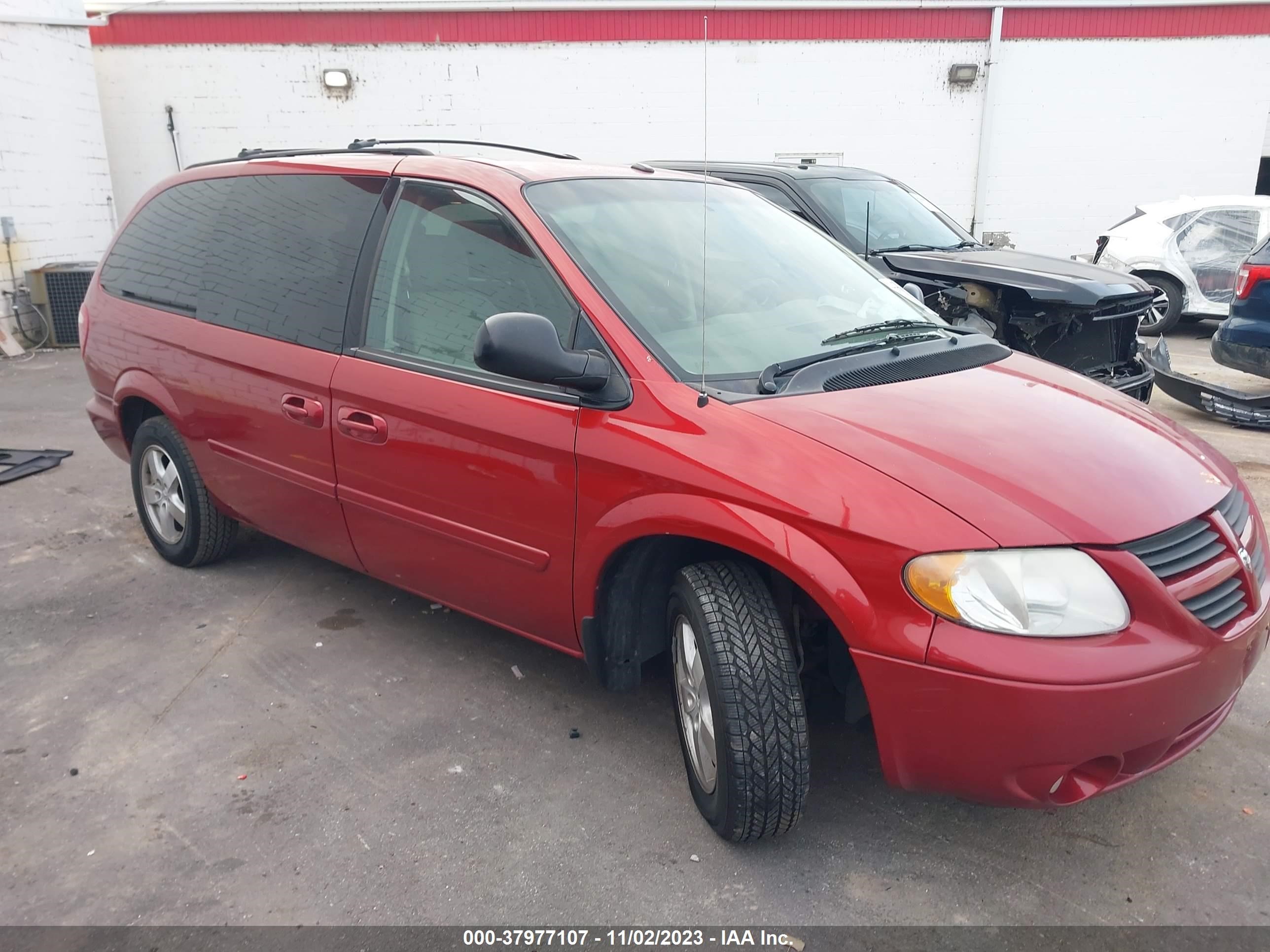 Photo 12 VIN: 2D4GP44L67R339659 - DODGE CARAVAN 