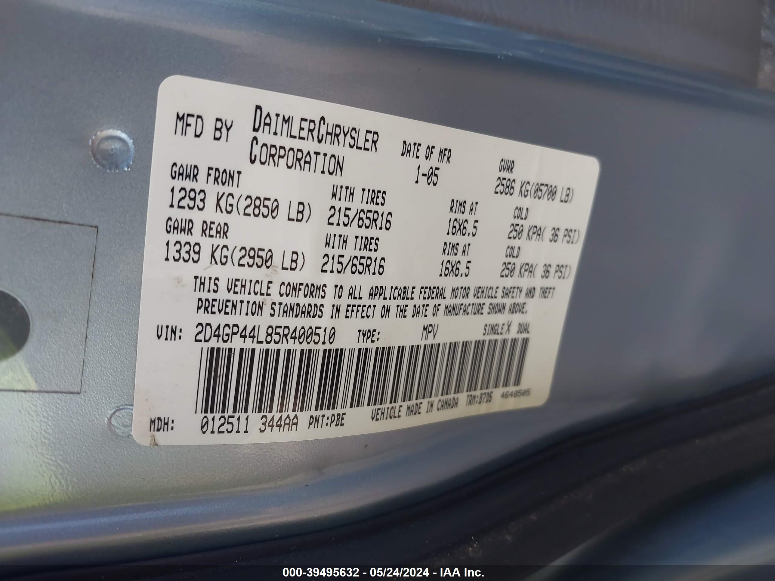 Photo 8 VIN: 2D4GP44L85R400510 - DODGE CARAVAN 