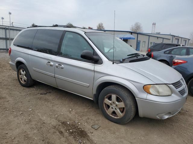 Photo 3 VIN: 2D4GP44L85R448444 - DODGE CARAVAN 