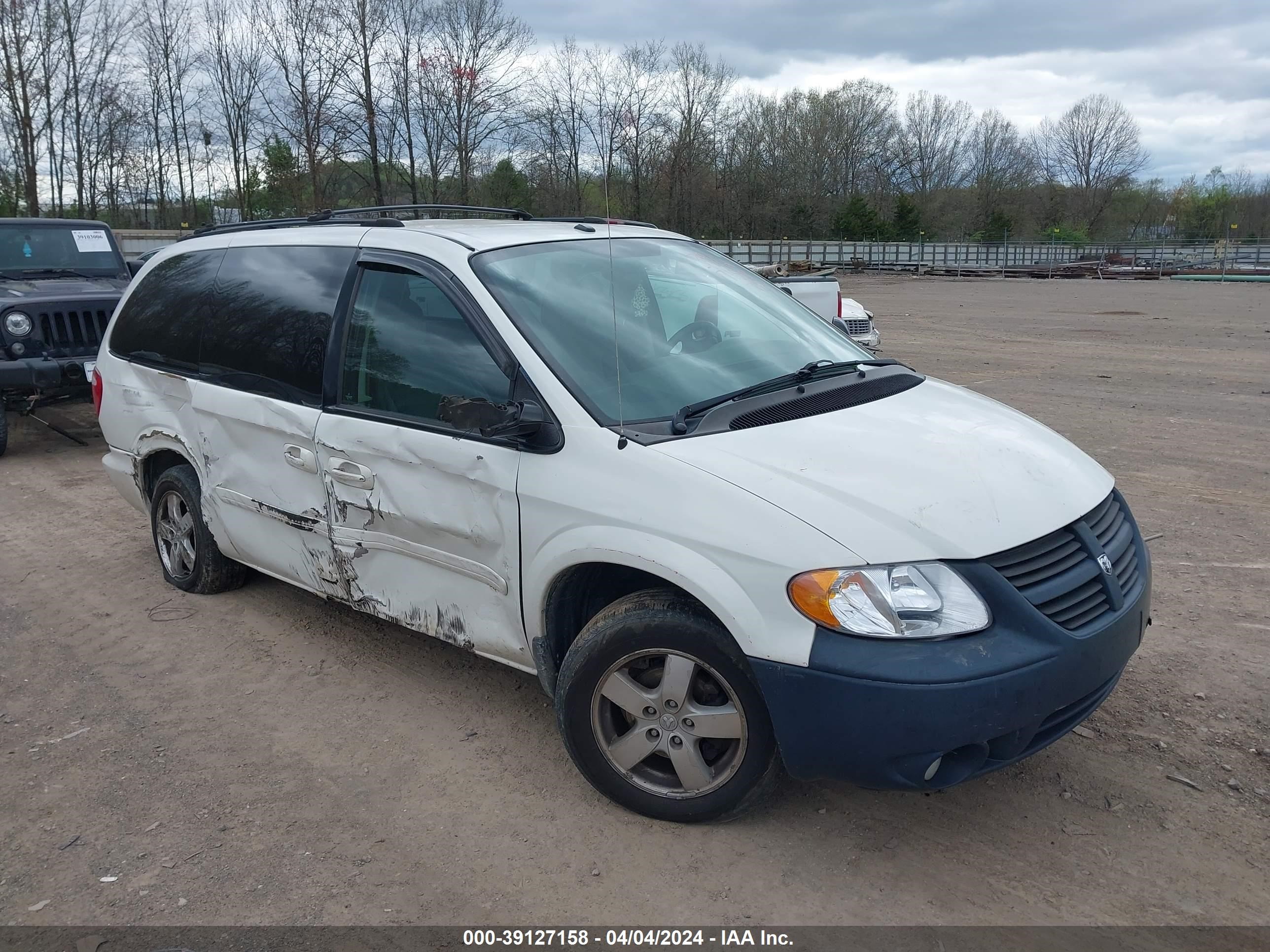 Photo 0 VIN: 2D4GP44L86R691690 - DODGE CARAVAN 