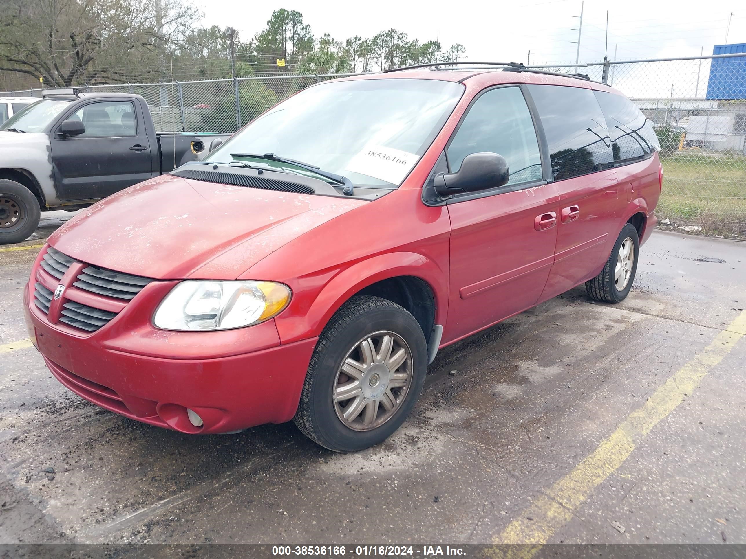 Photo 1 VIN: 2D4GP44L86R722582 - DODGE CARAVAN 