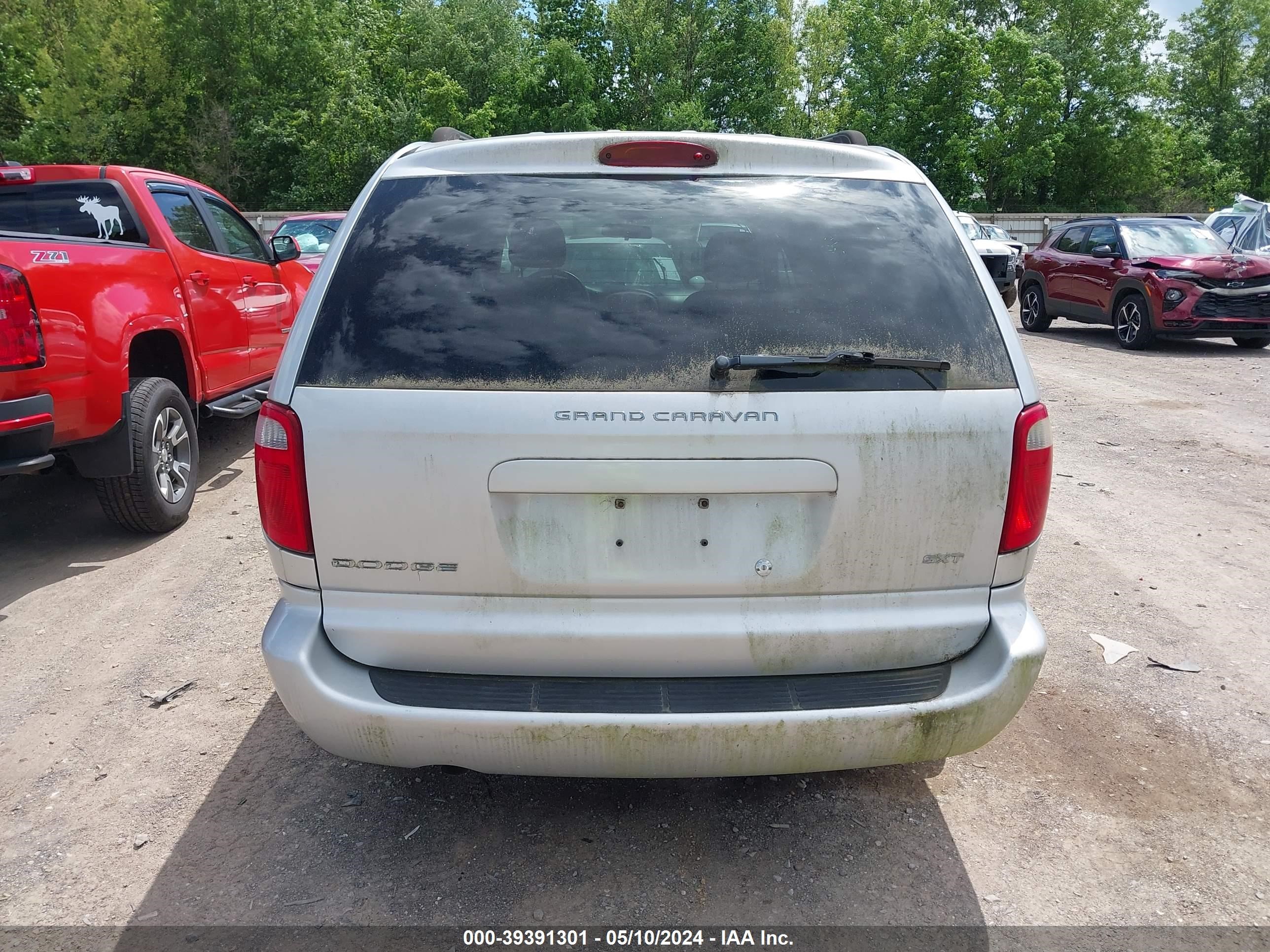 Photo 11 VIN: 2D4GP44L97R188123 - DODGE CARAVAN 