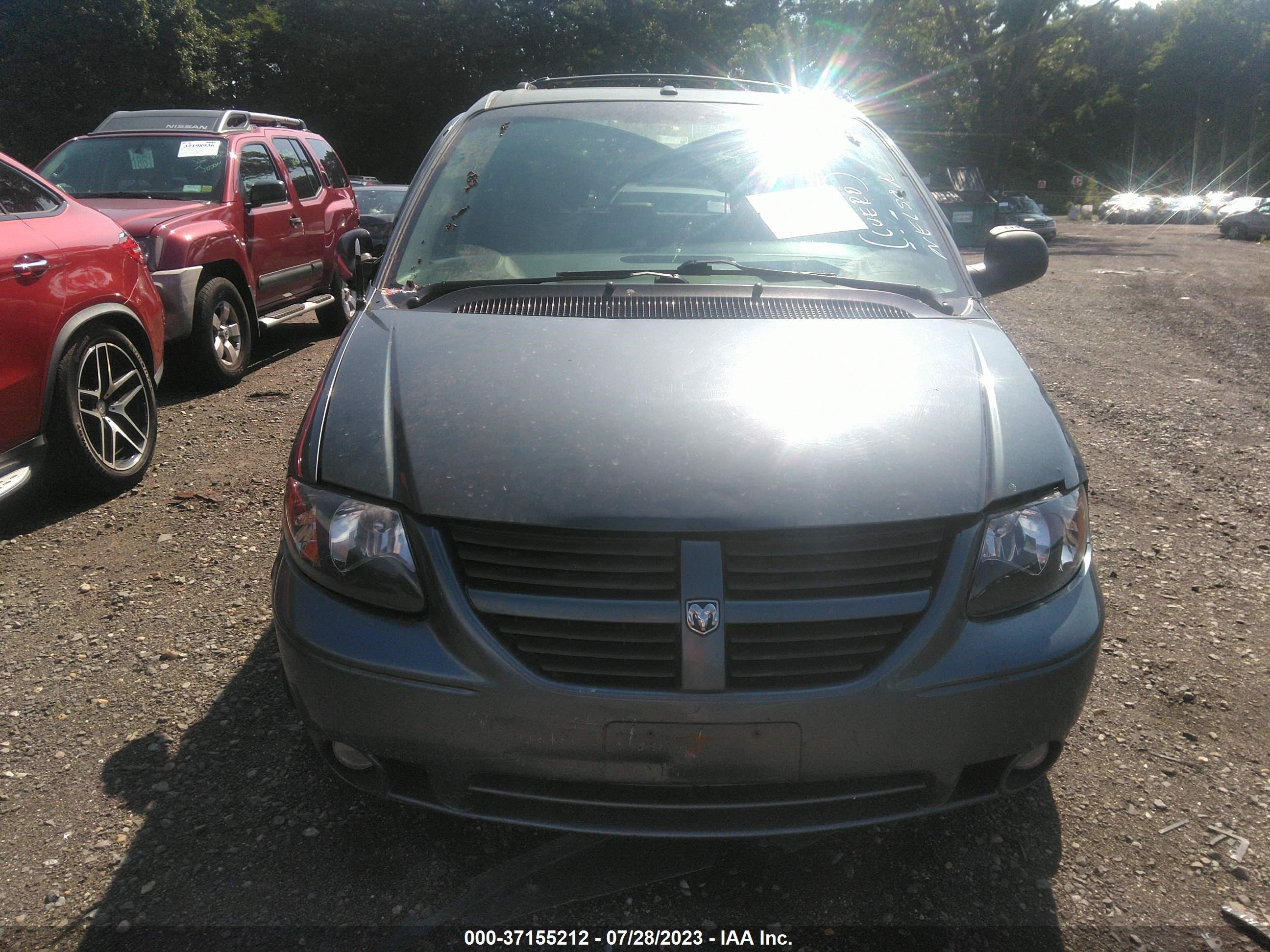 Photo 11 VIN: 2D4GP44L97R355578 - DODGE CARAVAN 