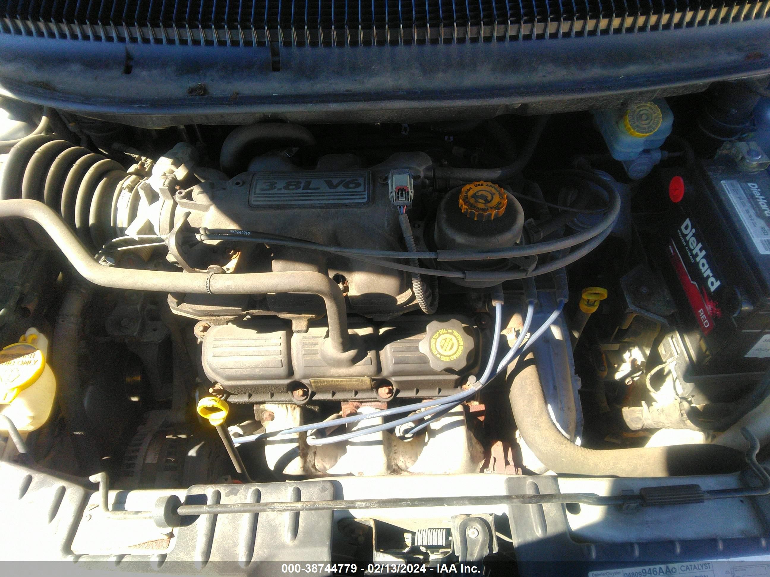 Photo 9 VIN: 2D4GP44LX4R530612 - DODGE CARAVAN 