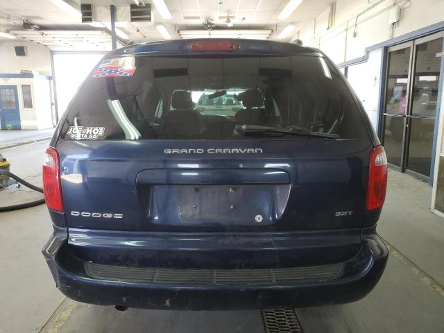 Photo 5 VIN: 2D4GP44LX5R200535 - DODGE CARAVAN 