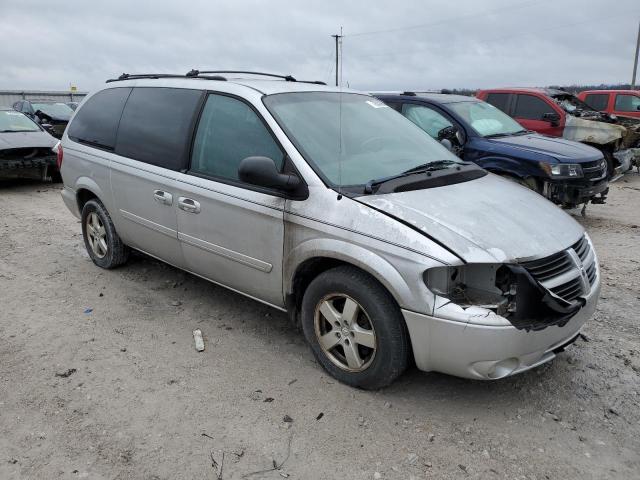 Photo 3 VIN: 2D4GP44LX5R407832 - DODGE CARAVAN 