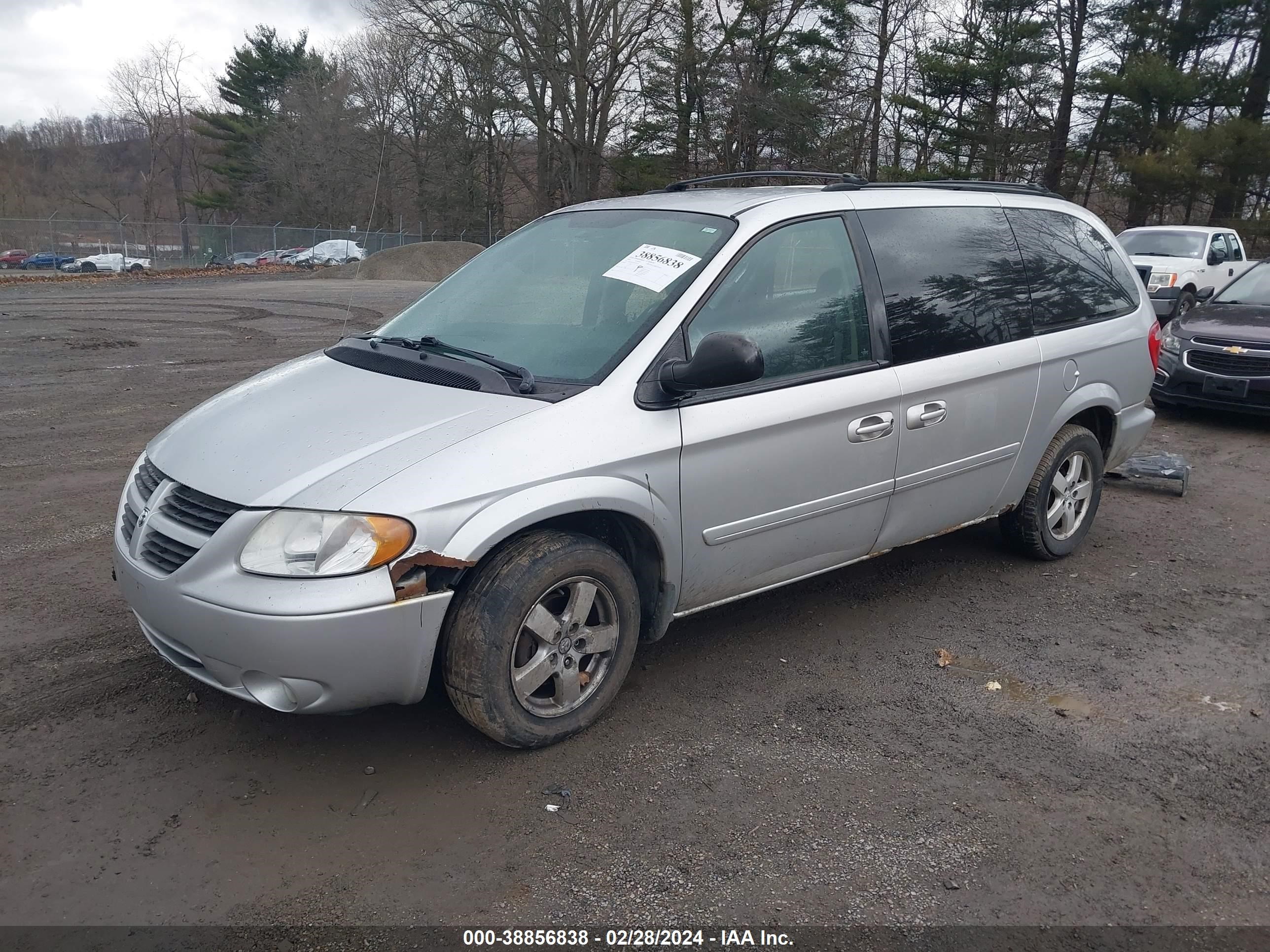 Photo 1 VIN: 2D4GP44LX6R791791 - DODGE CARAVAN 