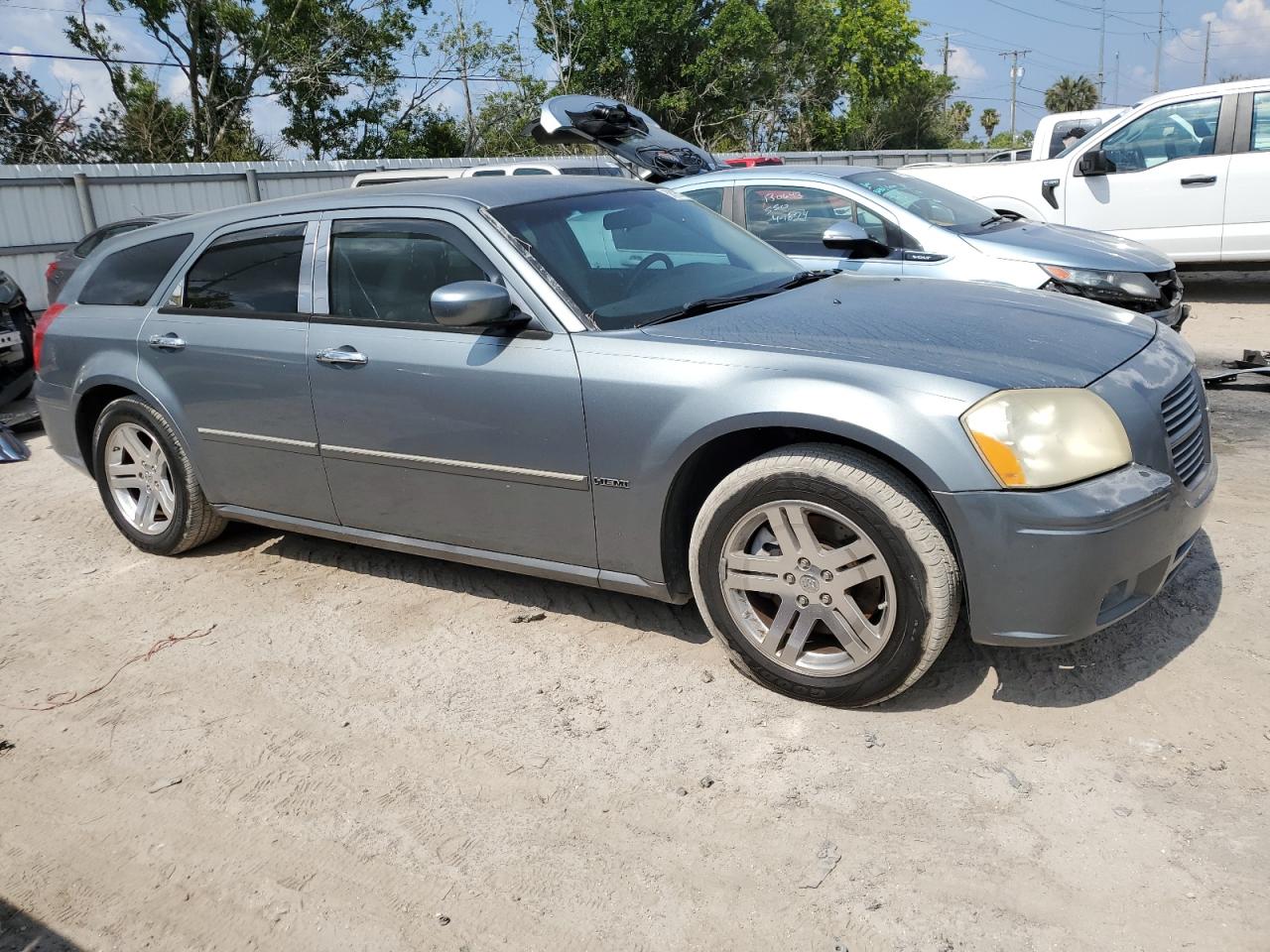 Photo 3 VIN: 2D4GV57266H255487 - DODGE MAGNUM 